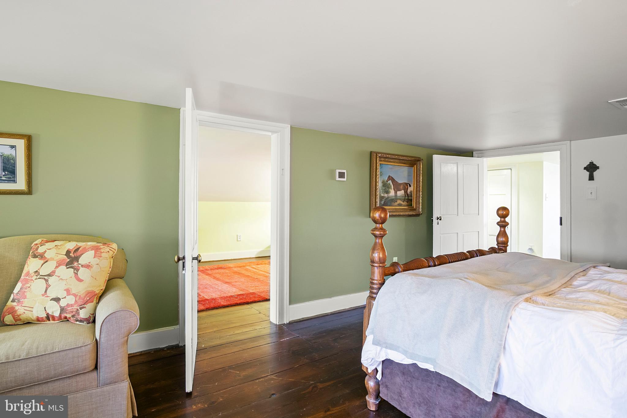 DOWNSVILLE - Residential