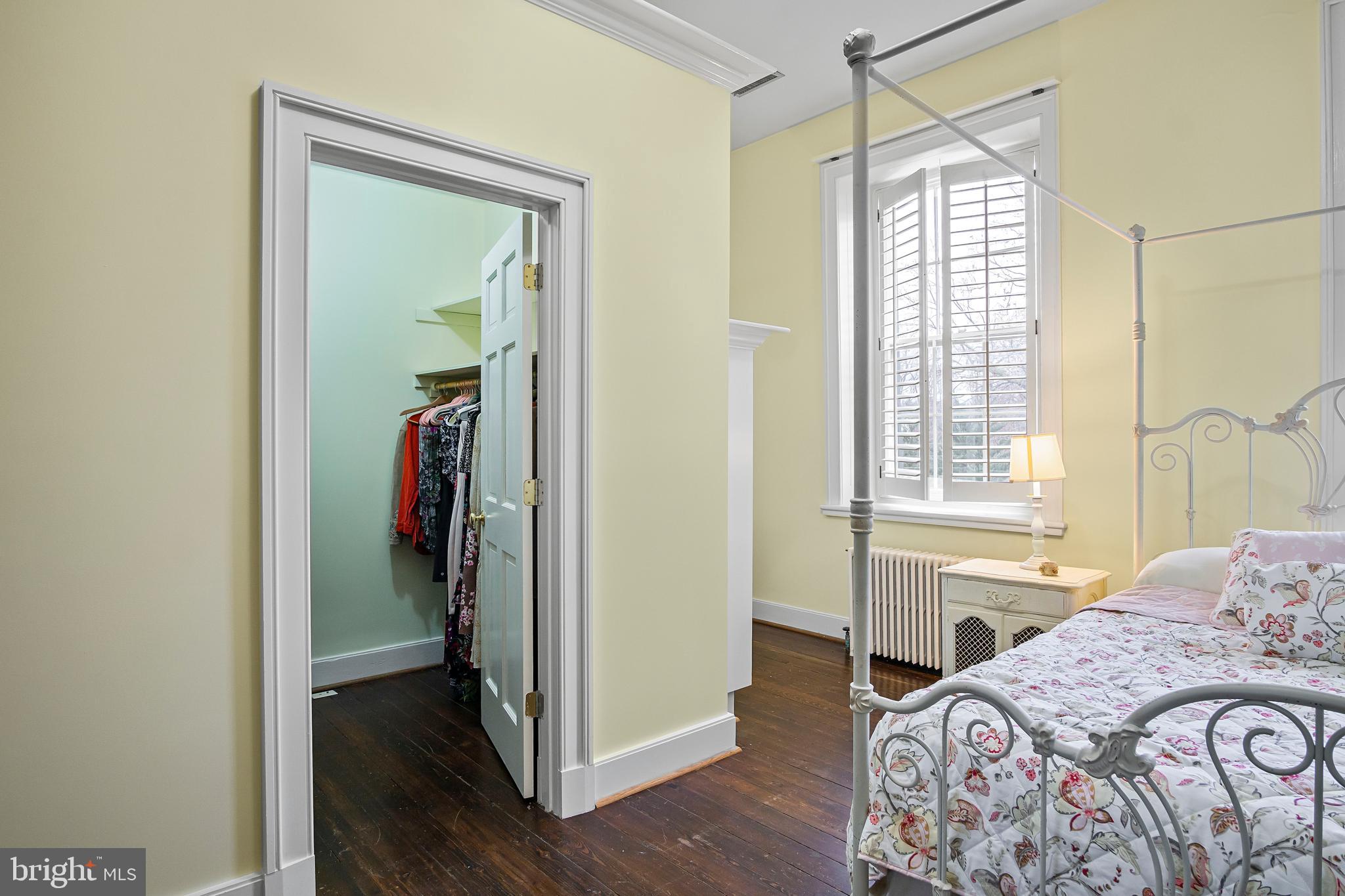 DOWNSVILLE - Residential