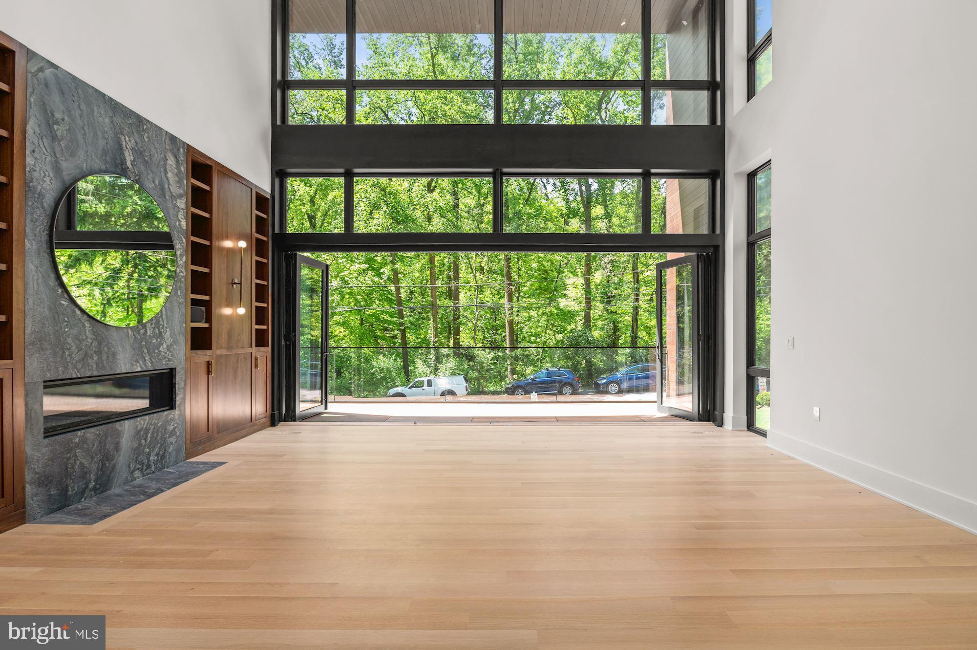 FOREST HILLS - Residential