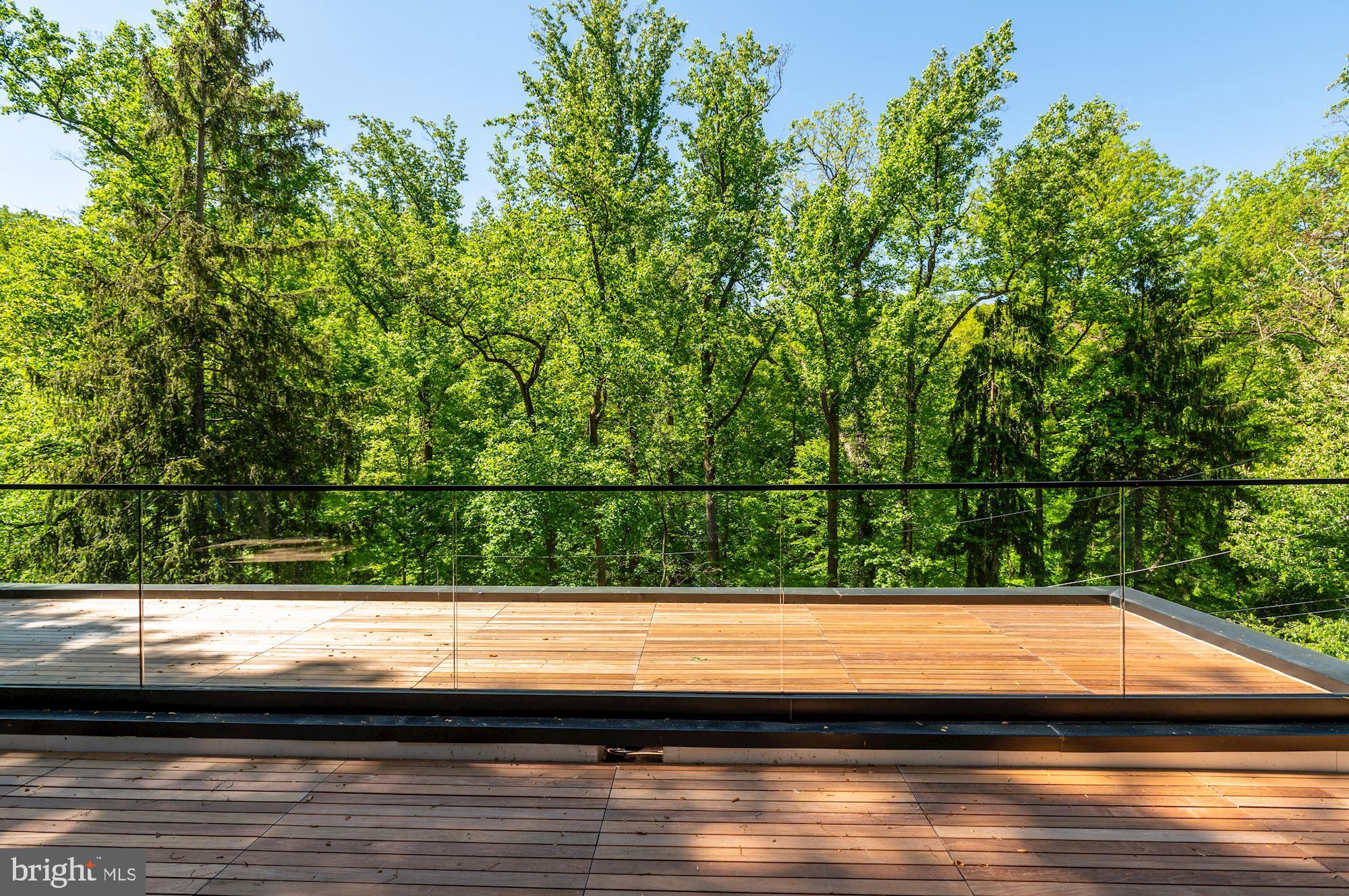 FOREST HILLS - Residential