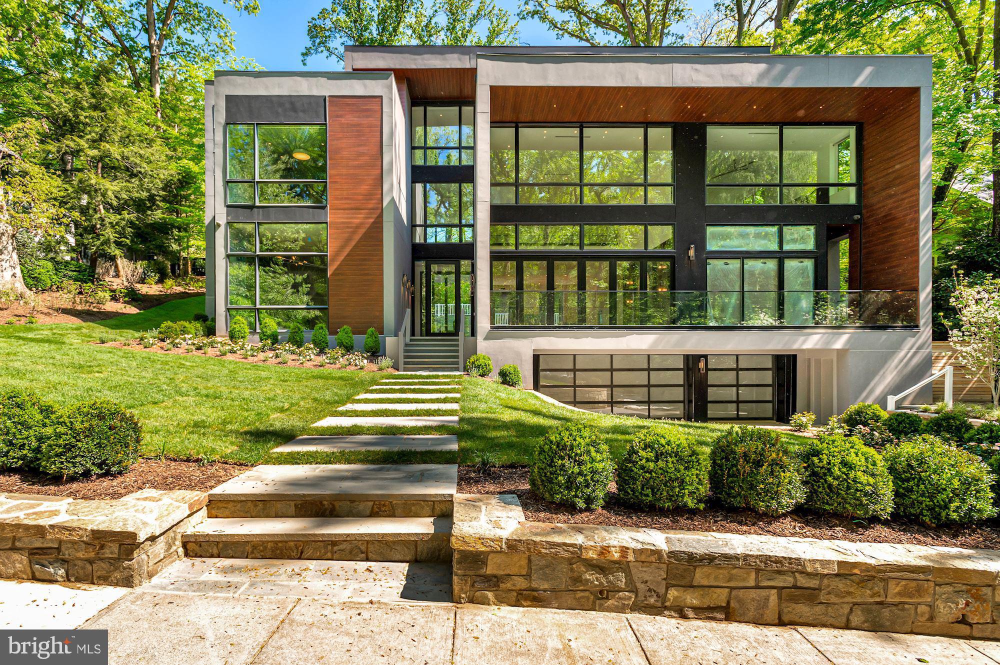 FOREST HILLS - Residential