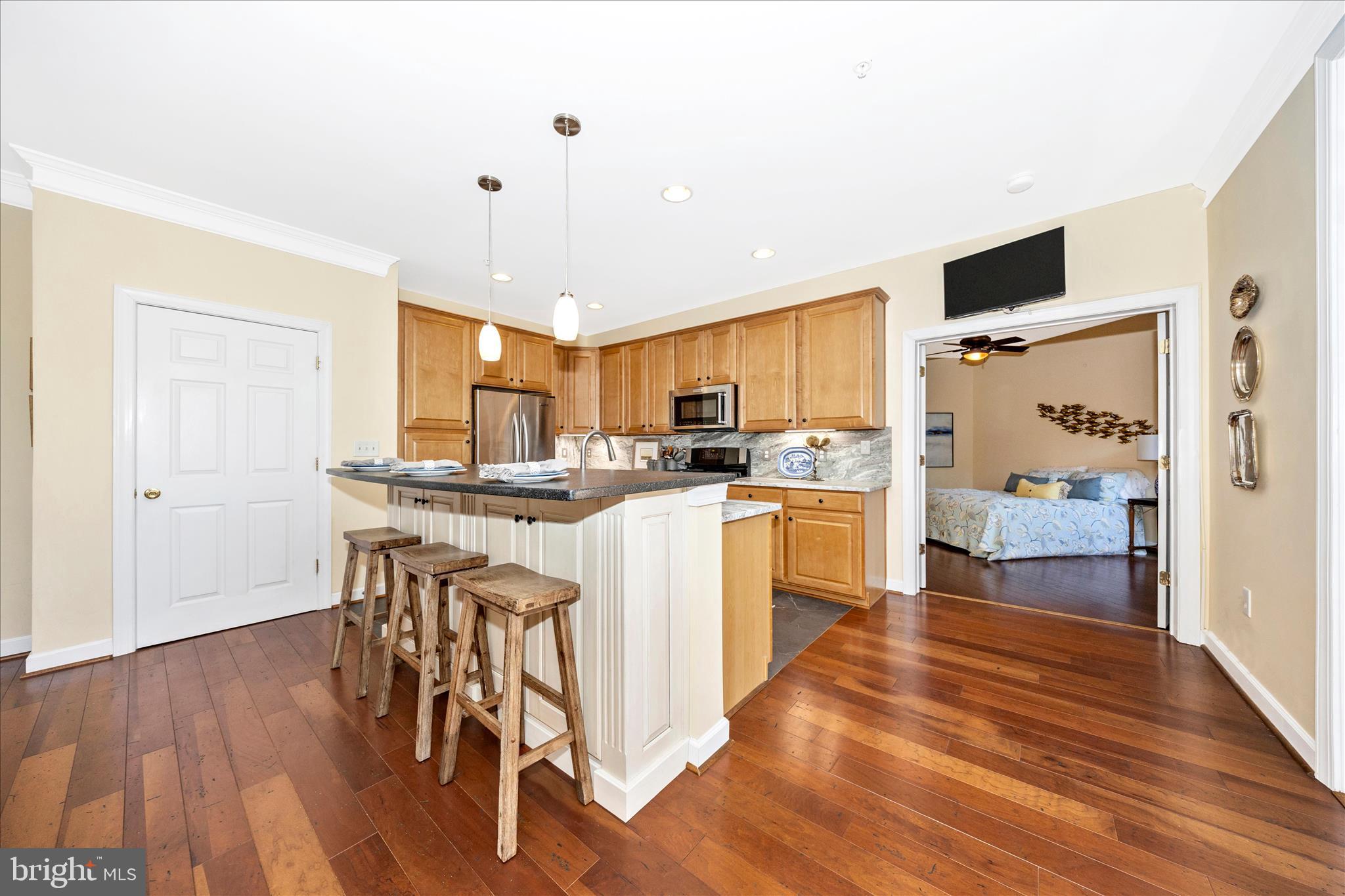 MAXWELL PLACE - Residential