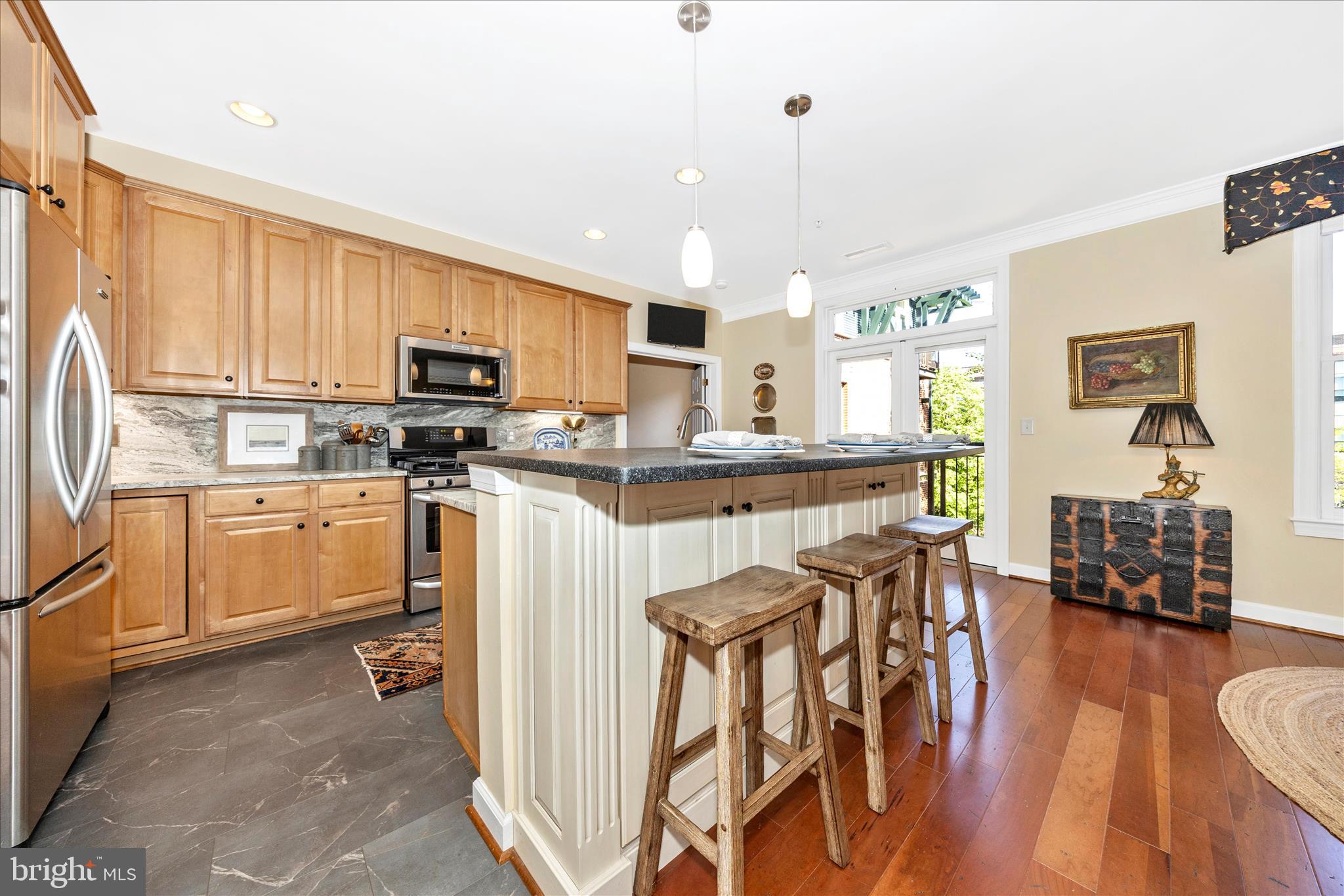 MAXWELL PLACE - Residential