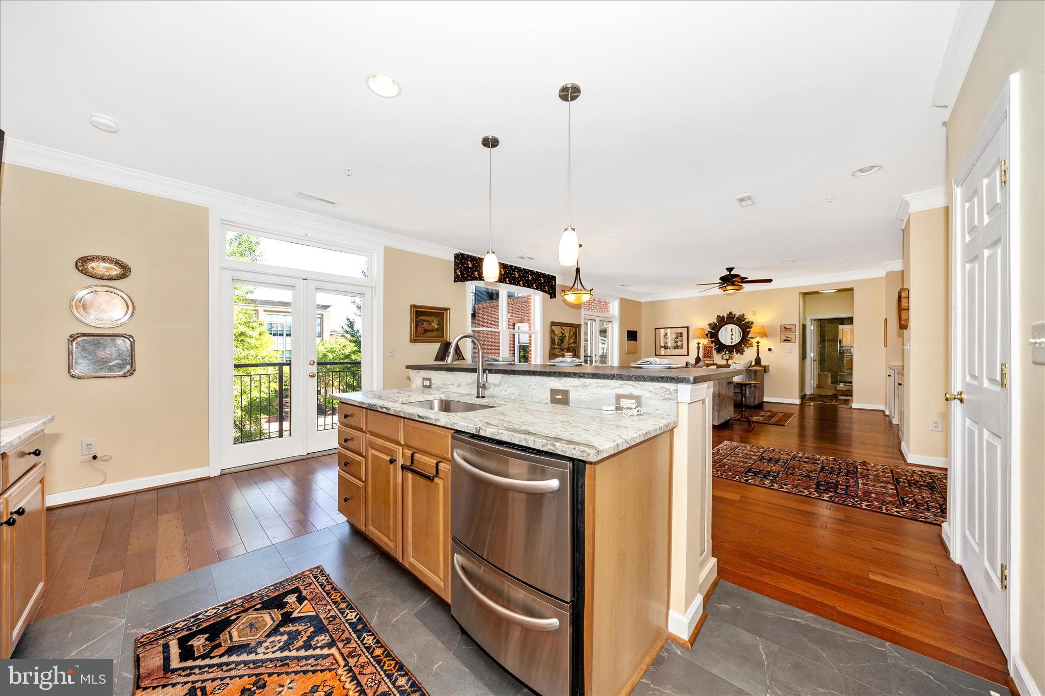 MAXWELL PLACE - Residential