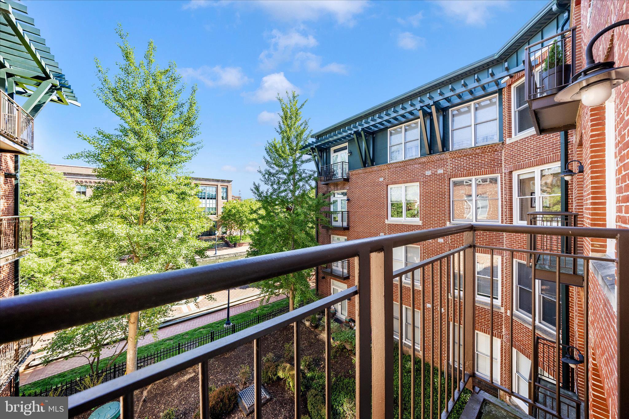 MAXWELL PLACE - Residential