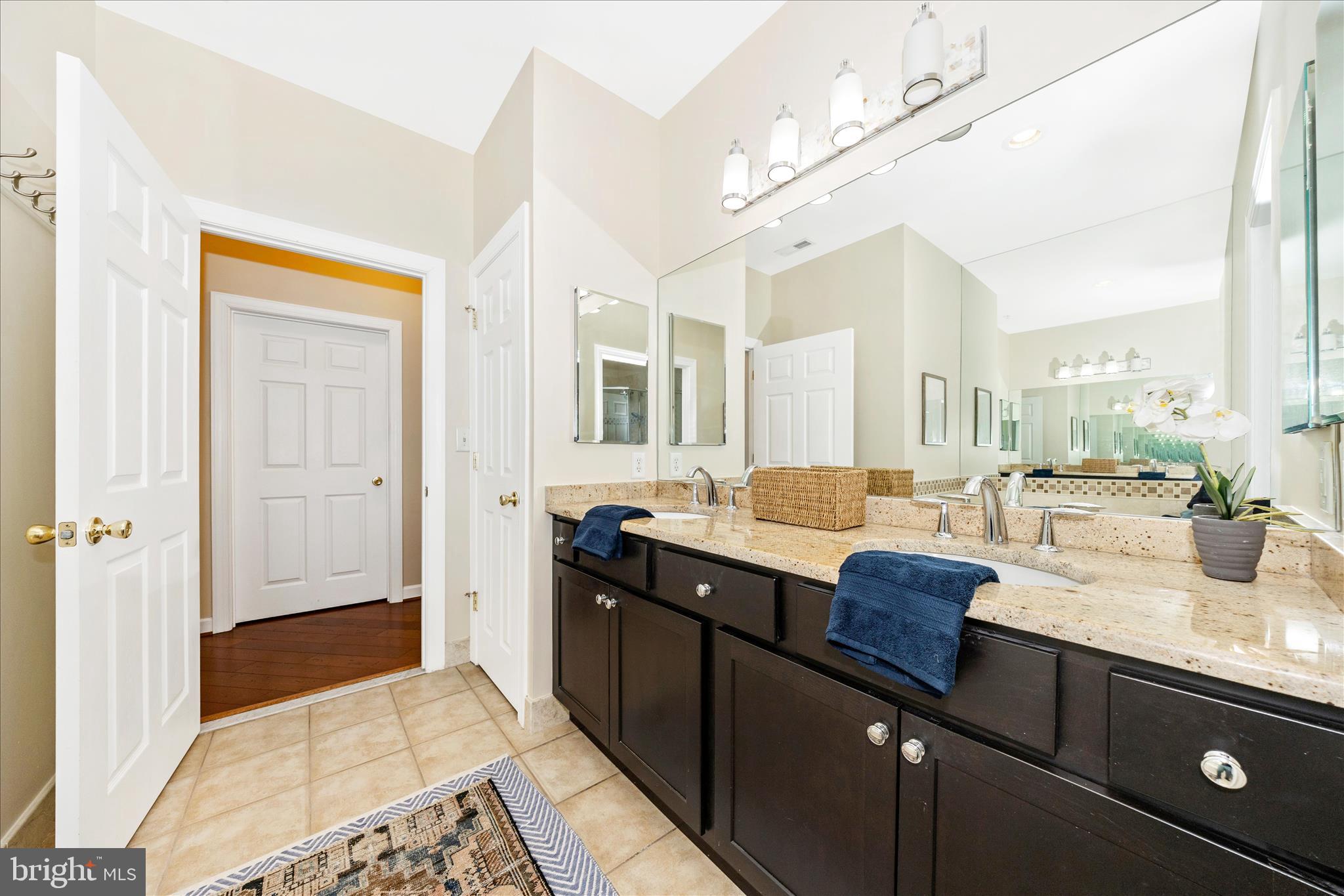 MAXWELL PLACE - Residential