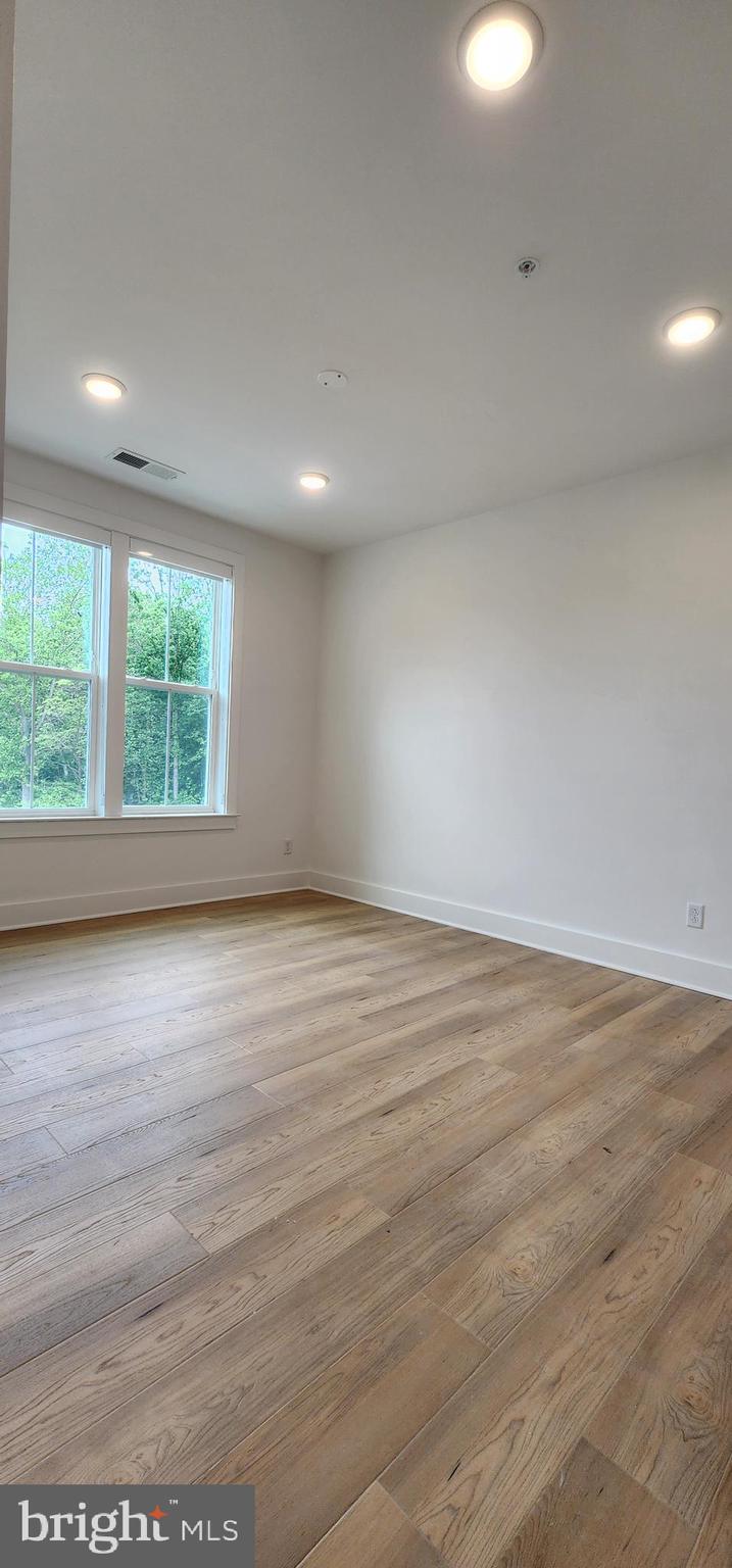 ELEMENT AT MILL CREEK - Residential