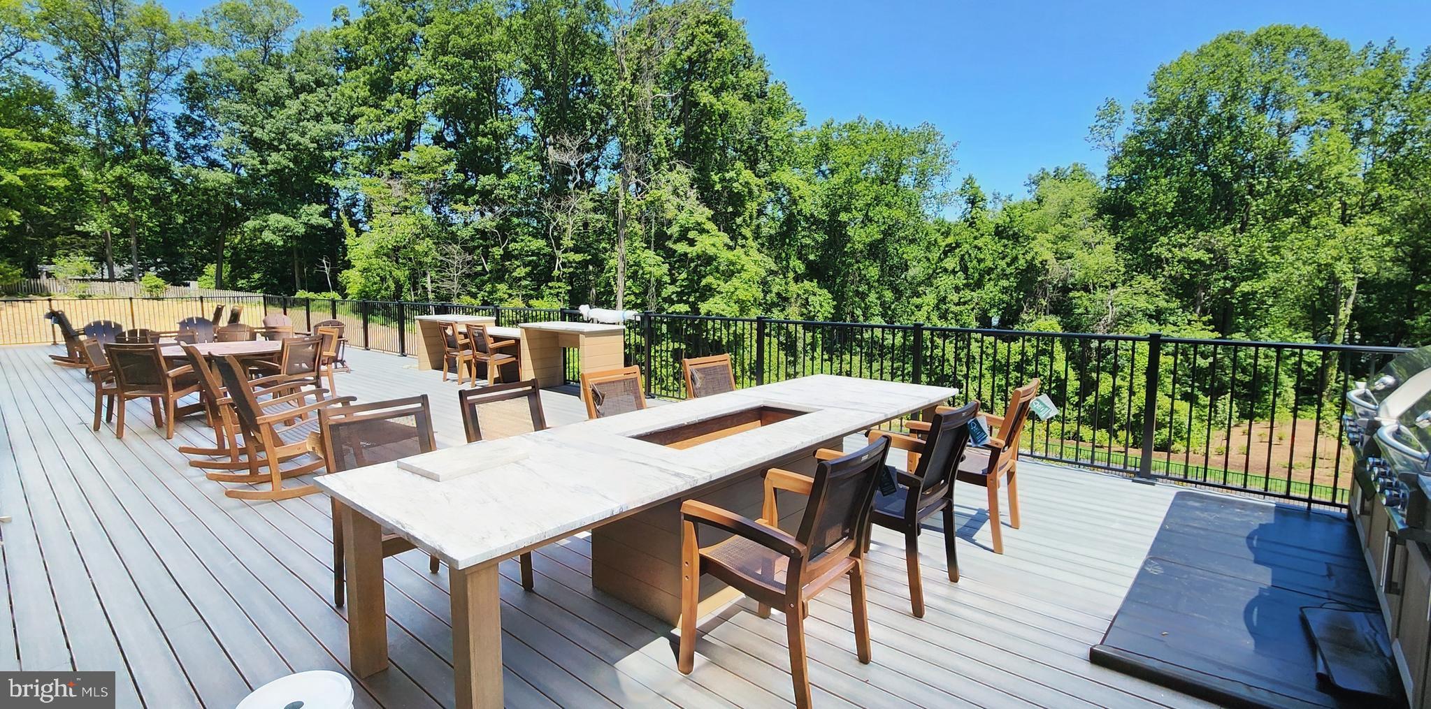 ELEMENT AT MILL CREEK - Residential