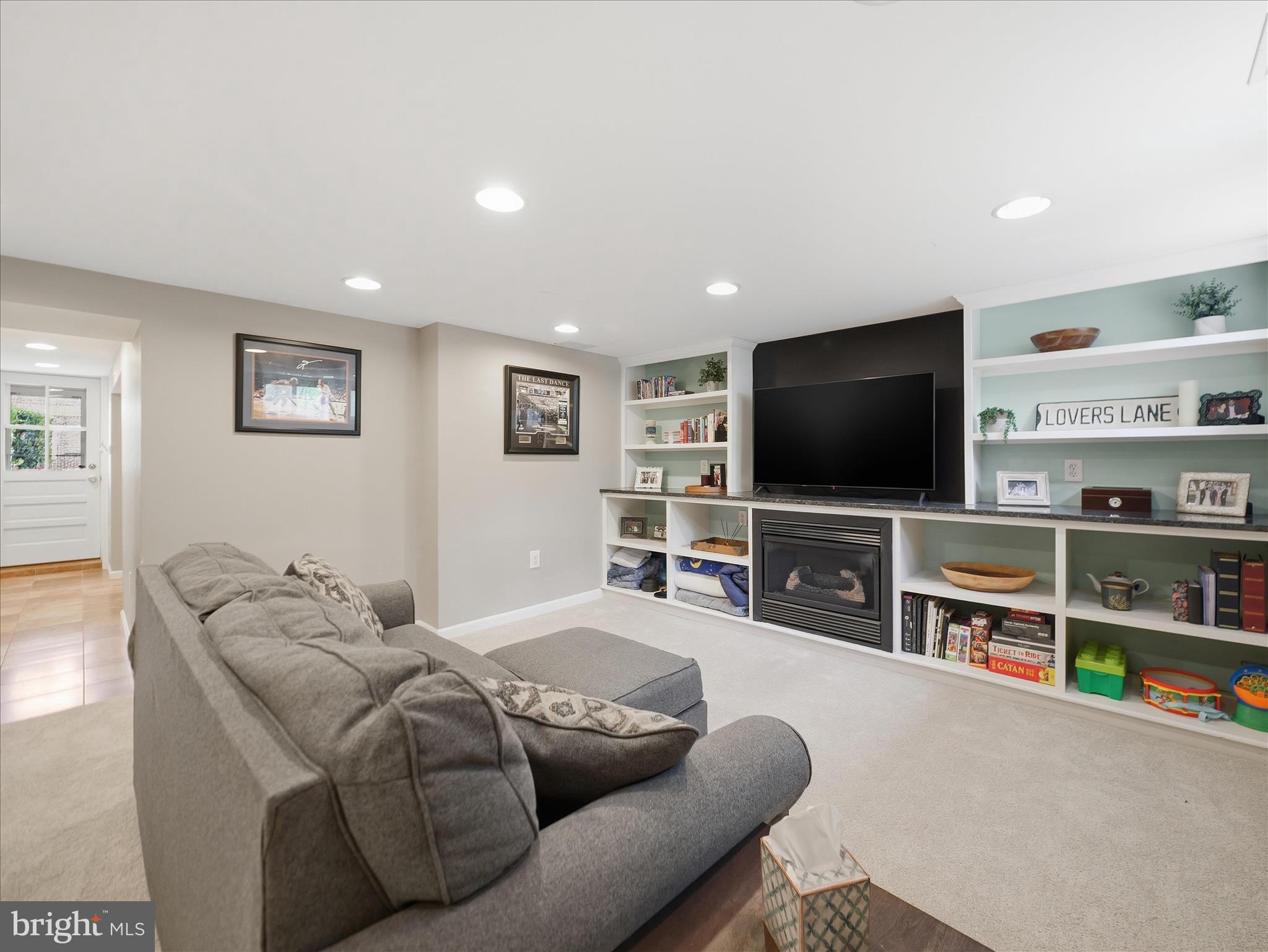 ACADEMY HEIGHTS - Residential