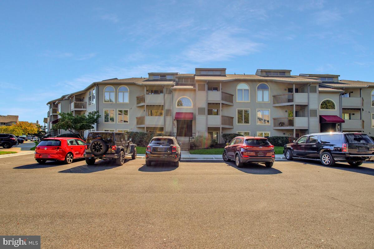 CHESAPEAKE HARBOUR - Residential Lease