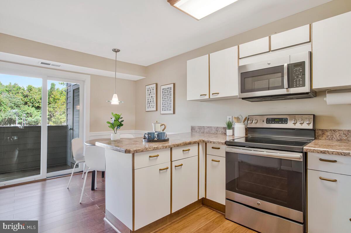 CHESAPEAKE HARBOUR - Residential Lease