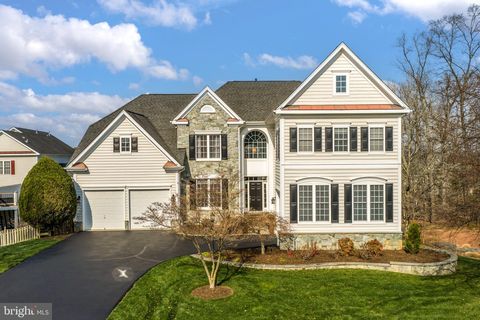 Photo of 21379 Fairhunt Drive, ASHBURN, VA 20148 (MLS # VALO2119720)