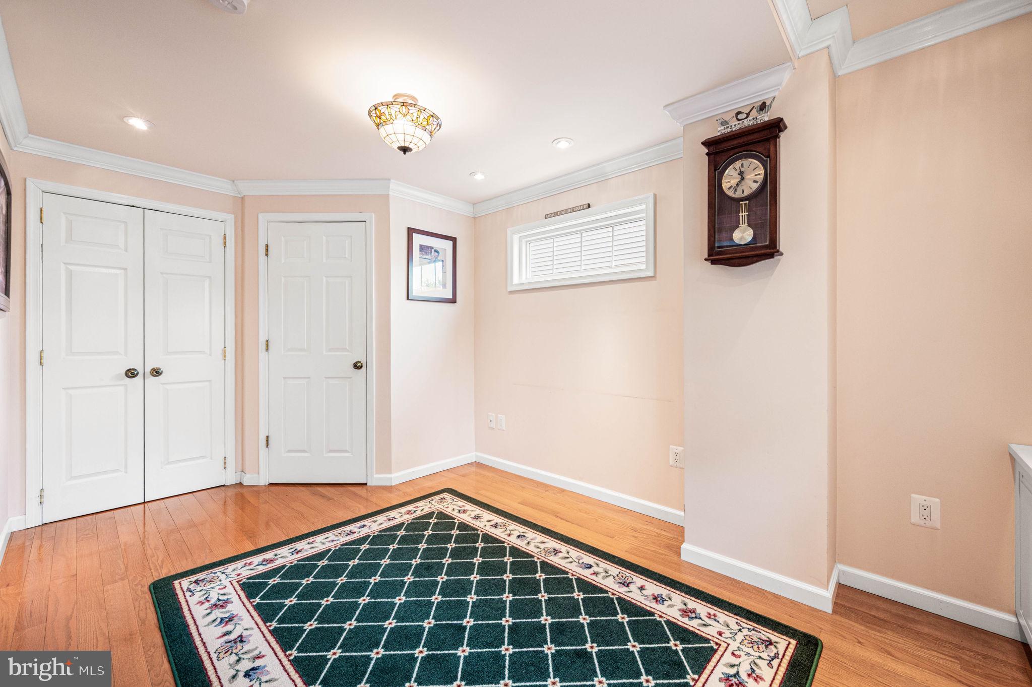 SHEFFIELD VIL - Residential