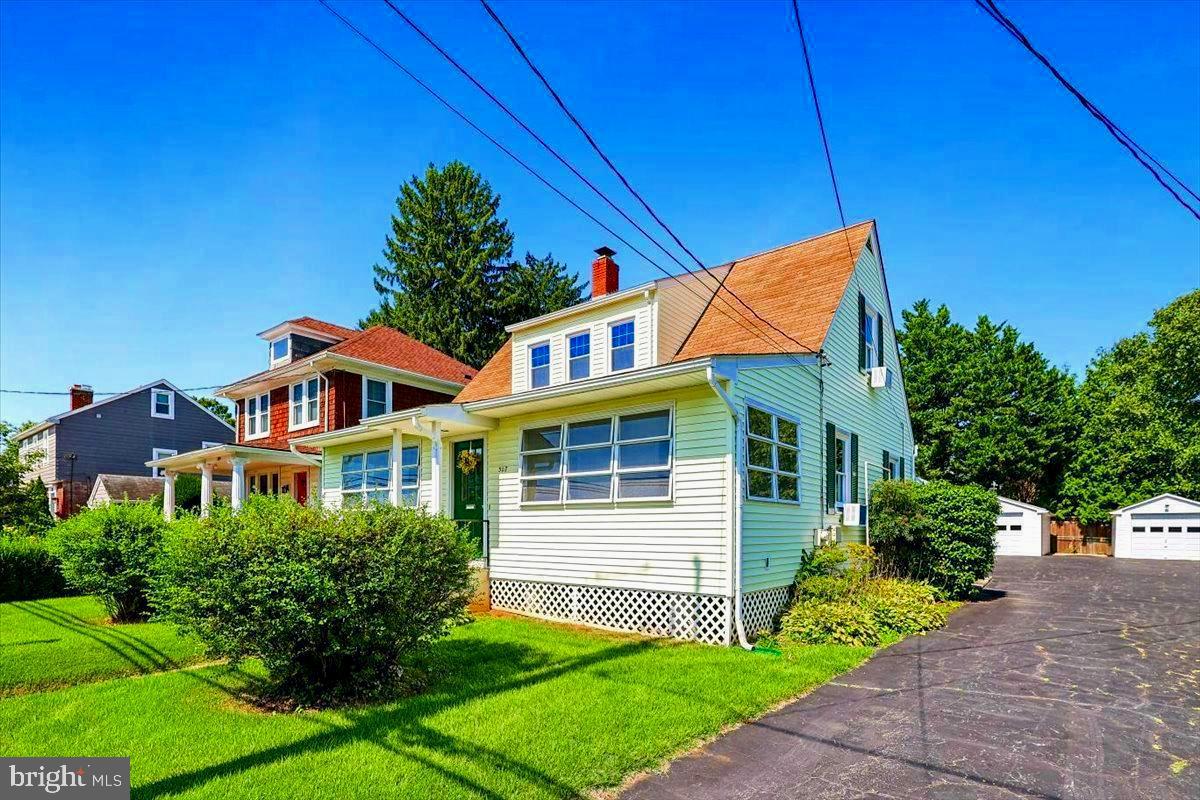 307 MELVIN AVENUE