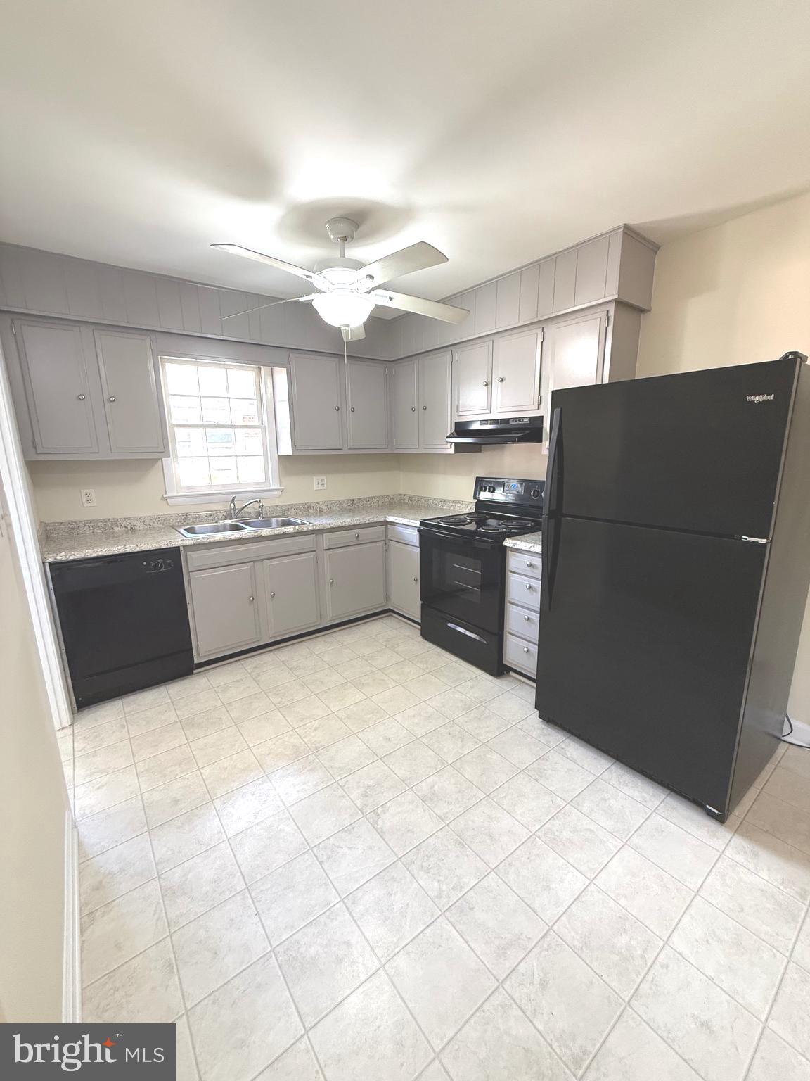 FREDERICKSBURG CITY - Residential Lease