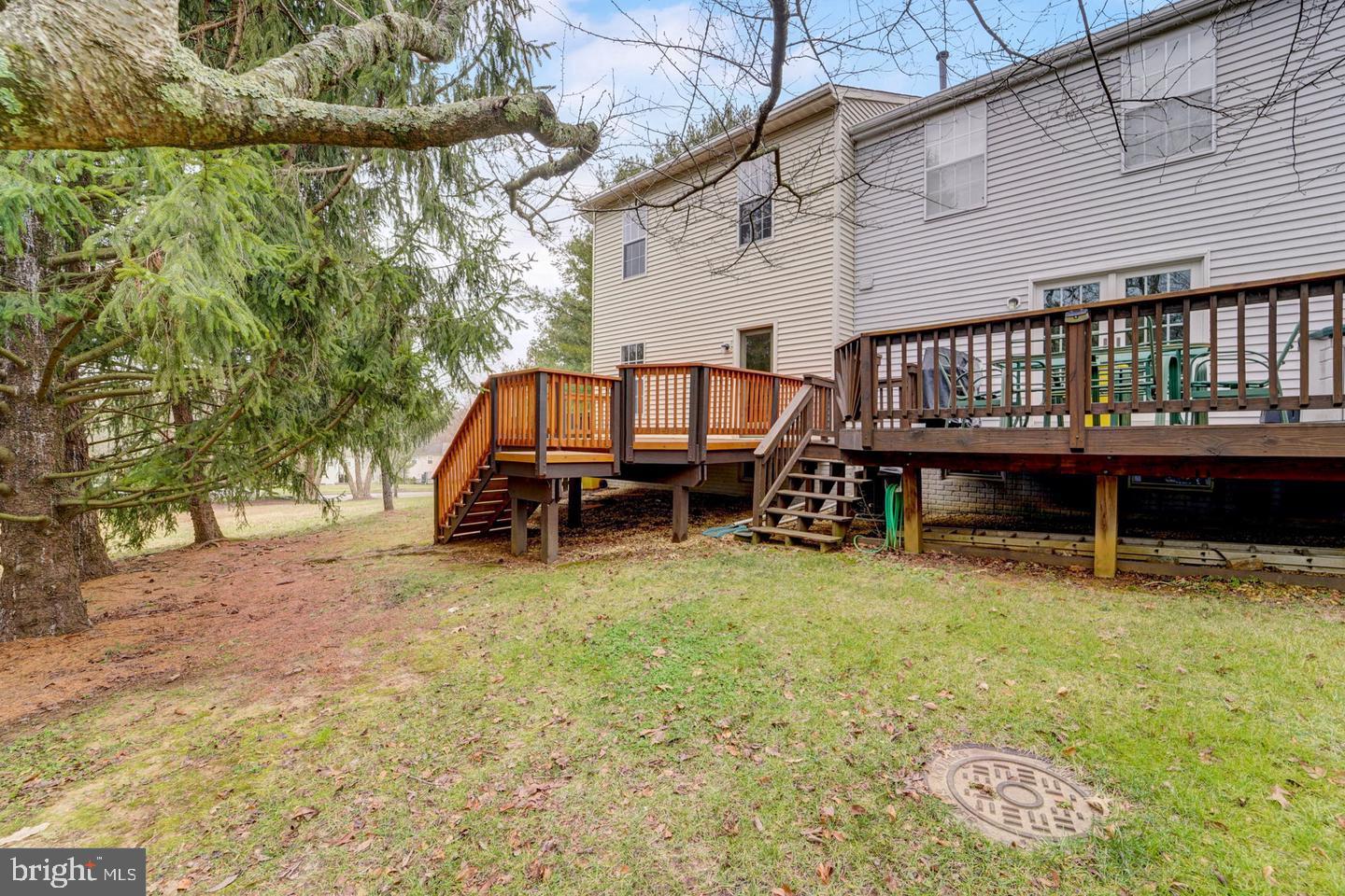 THE BLUFFS AT DEEP CREEK - Residential Lease