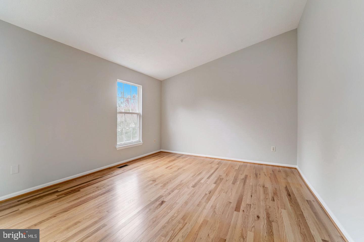 THE BLUFFS AT DEEP CREEK - Residential Lease