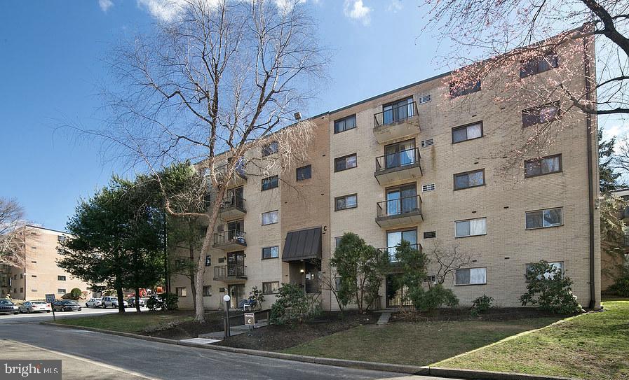 HAVERFORD HILL - Residential