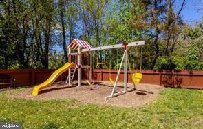 HAVERFORD HILL - Residential