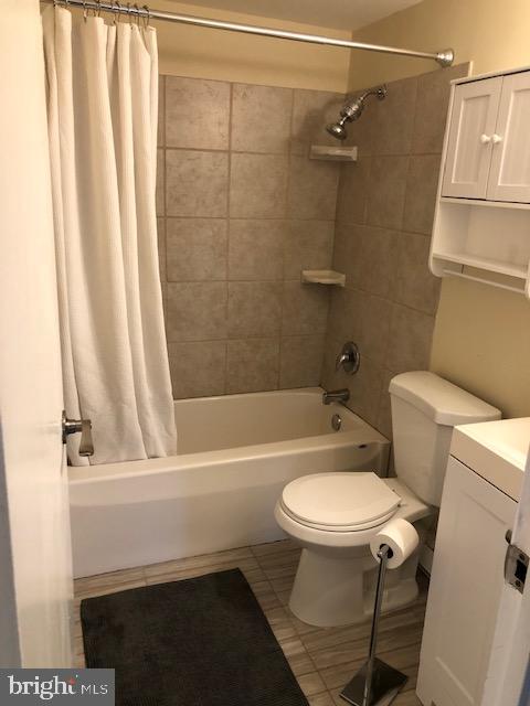 HAVERFORD HILL - Residential