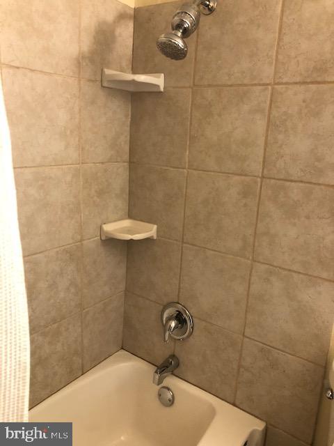 HAVERFORD HILL - Residential