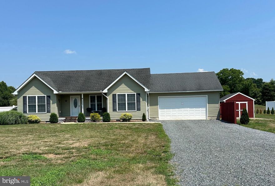 Gorgeous One Level Living!! This Rancher has it all! Nothing to do but move in. This home features 3 bedrooms, 2 Full baths, Open Floor Plan, Kitchen with Island that leads to Patio and Gorgeous In-Ground Pool! Privacy Fence and Nicely landscaped Back yard  Nestled on 1.33 acres!Make this home a Must See!