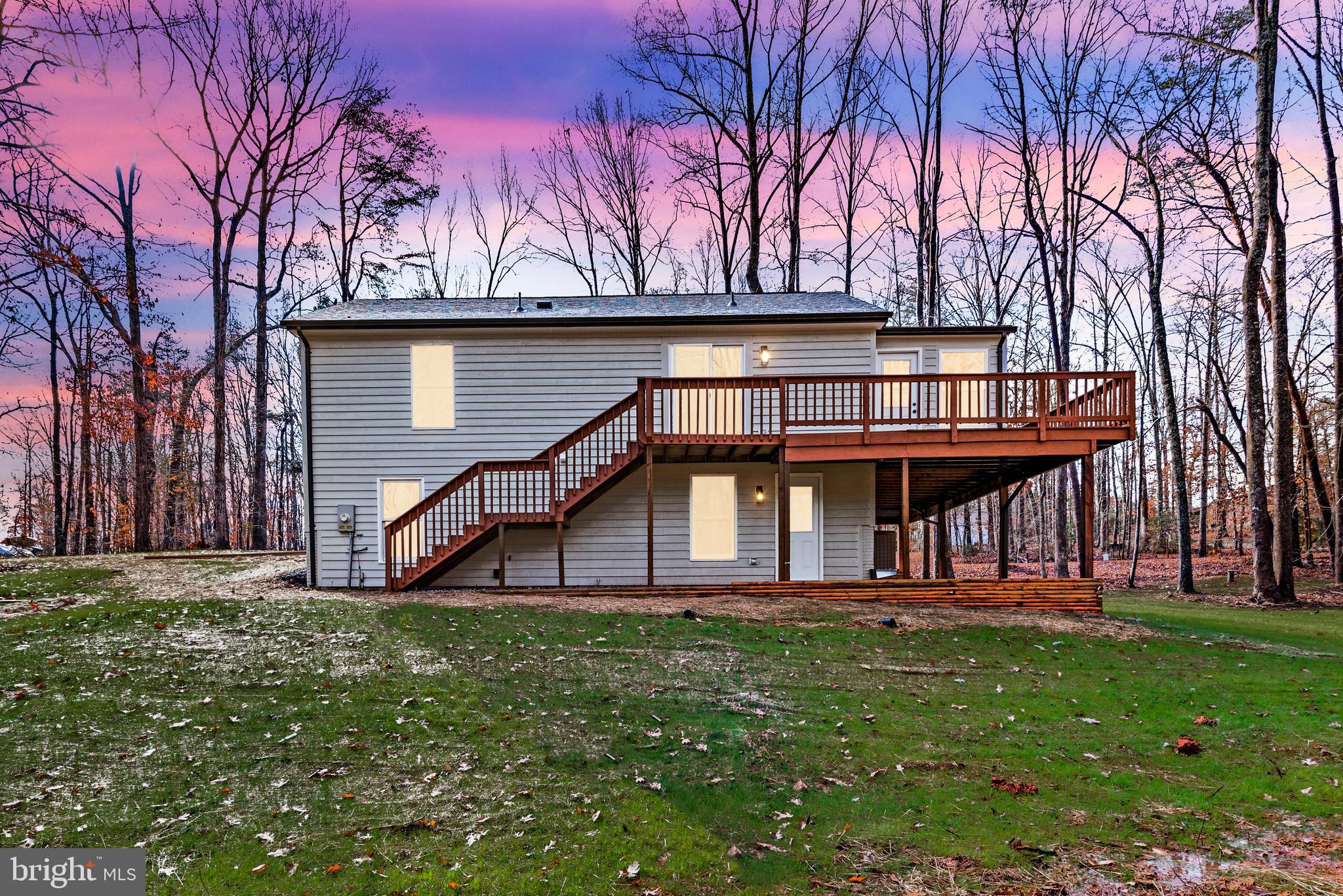 STUBBS LAKE VIEW - Residential