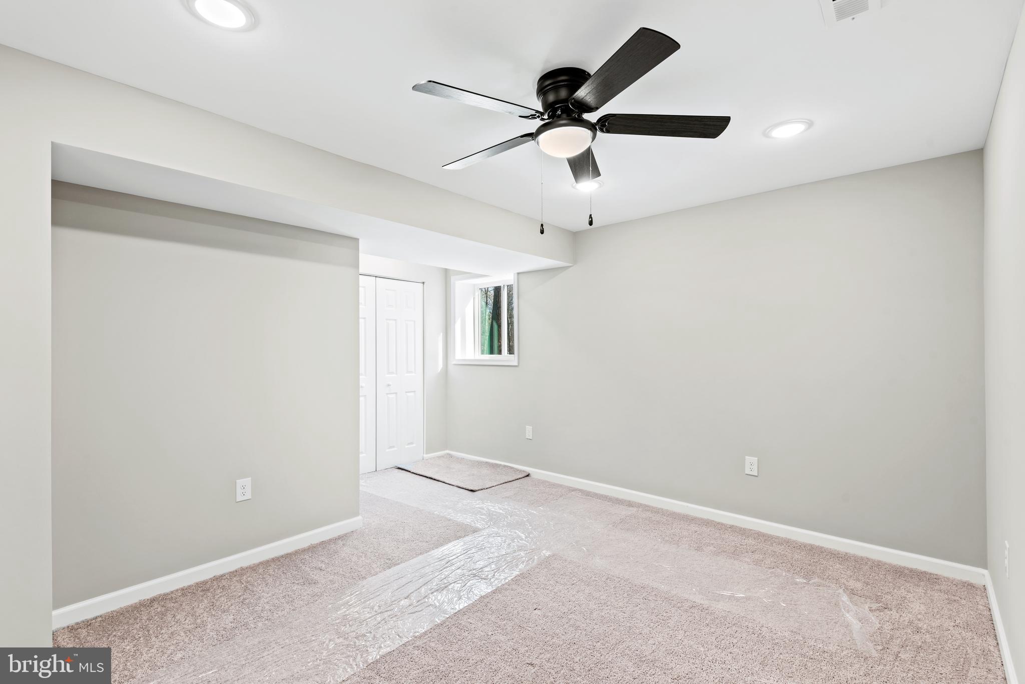 STUBBS LAKE VIEW - Residential