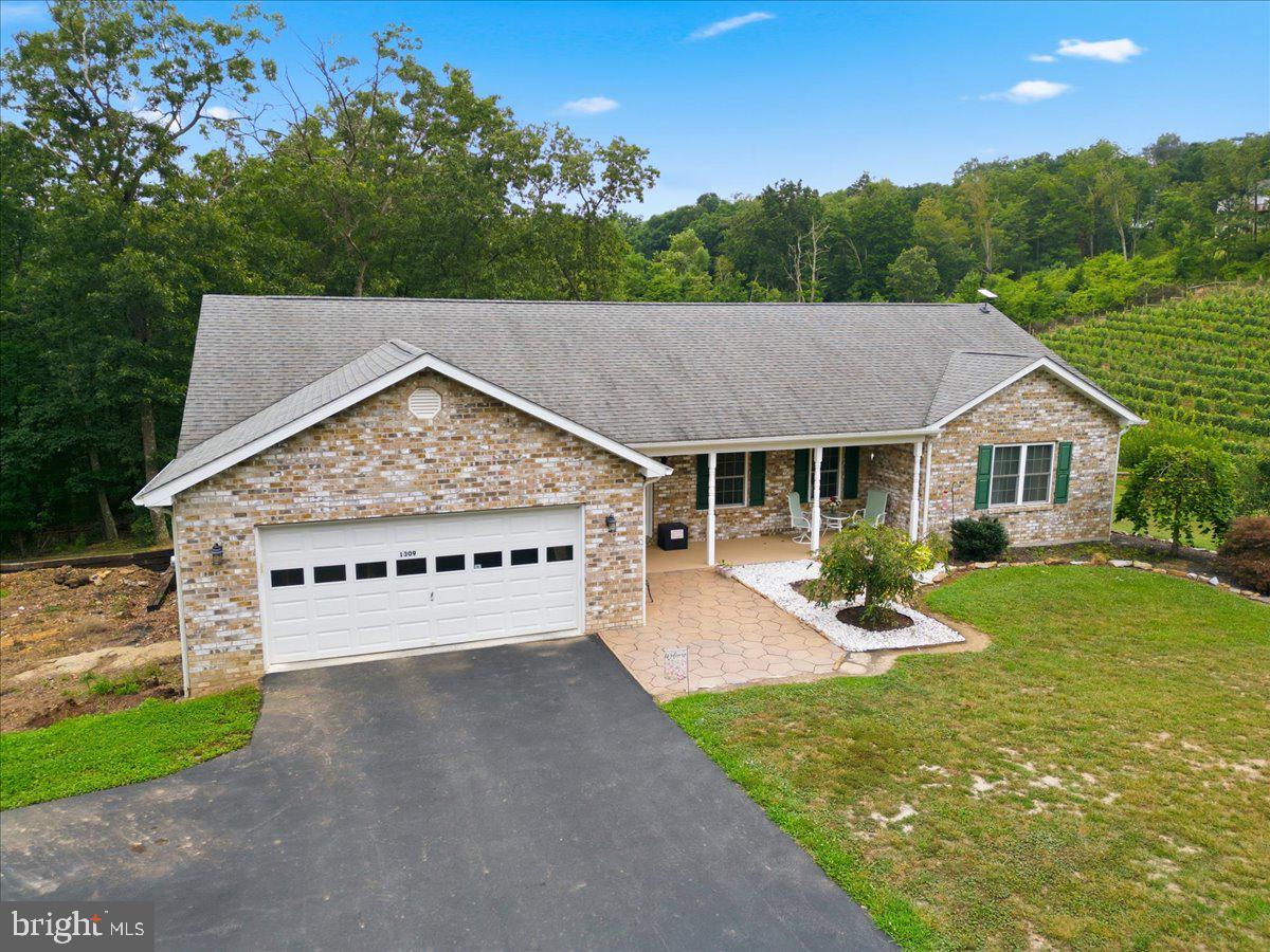 1309 REDLAND ROAD