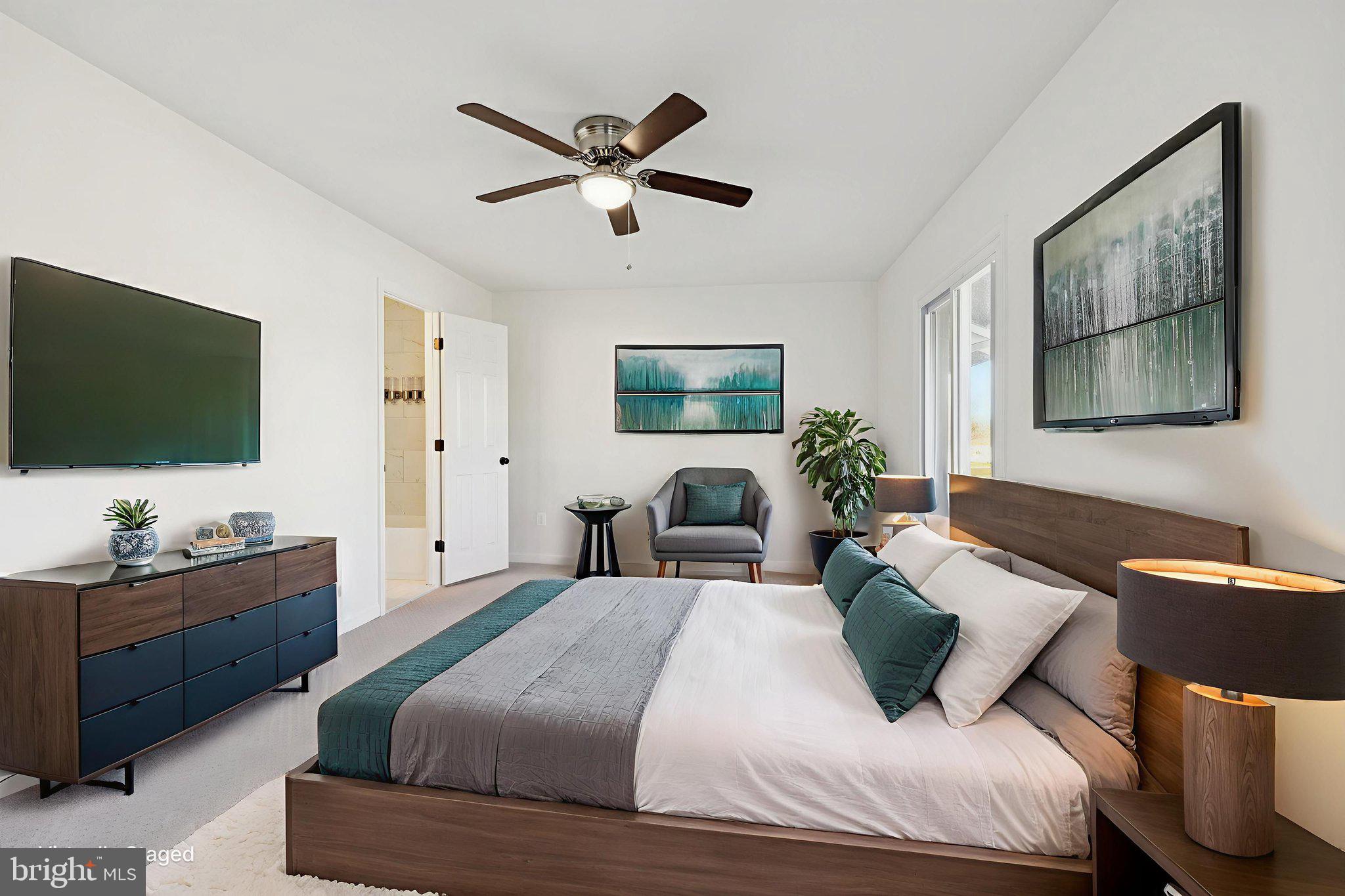 FOUR SEASONS - Residential