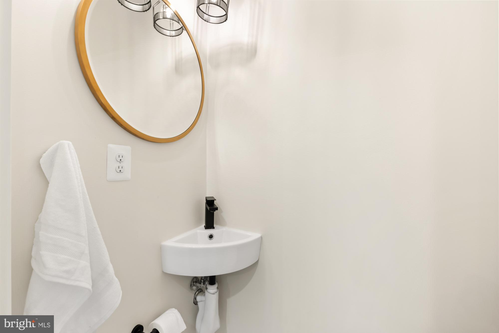 JEFFERSON MANOR - Residential