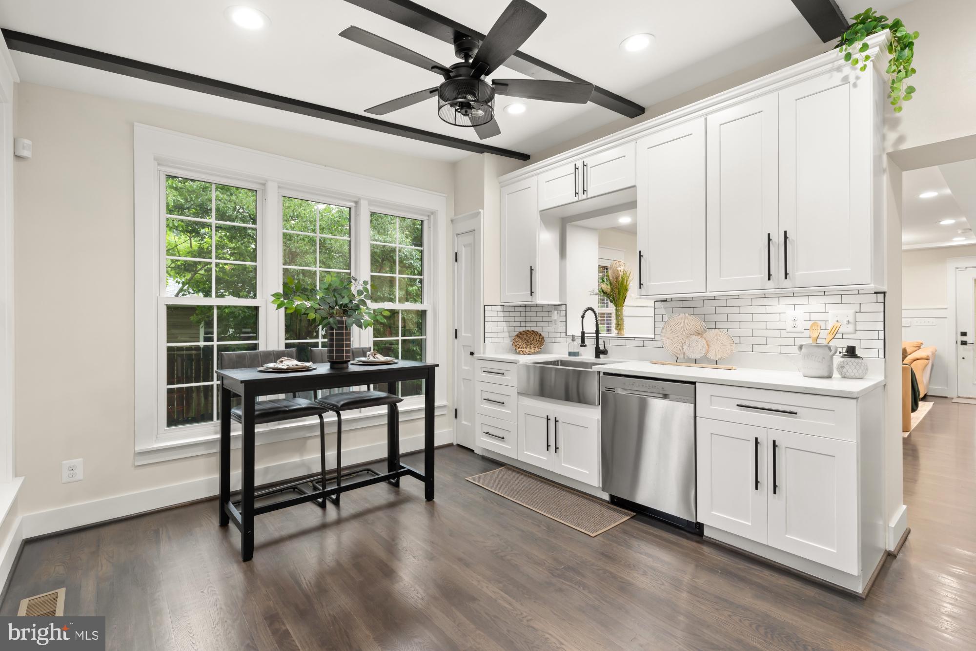 JEFFERSON MANOR - Residential