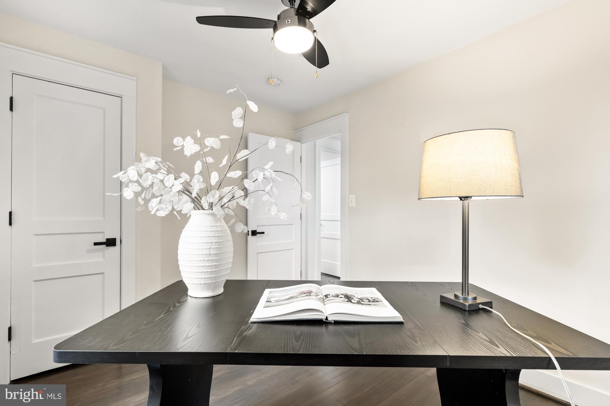 JEFFERSON MANOR - Residential