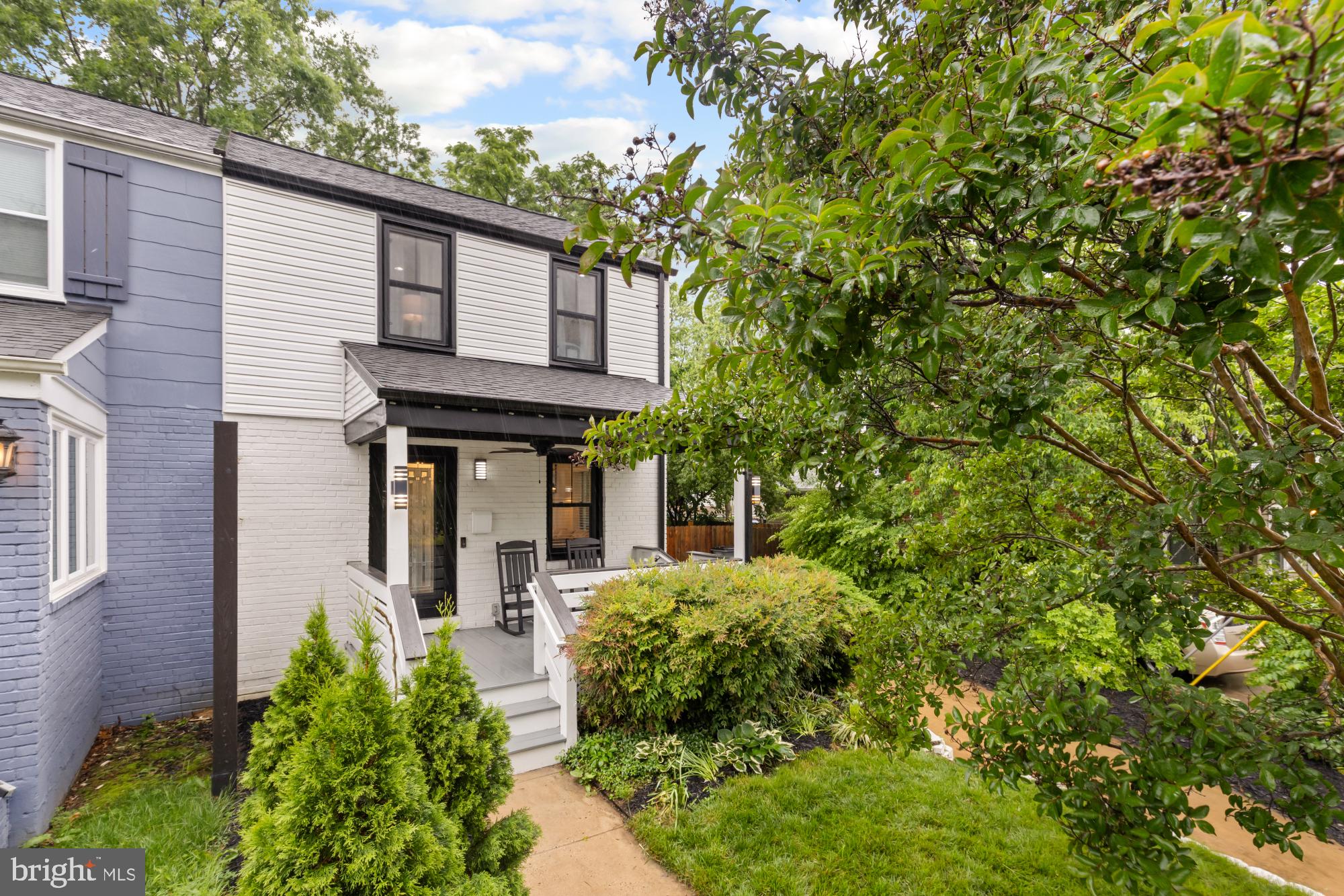 JEFFERSON MANOR - Residential