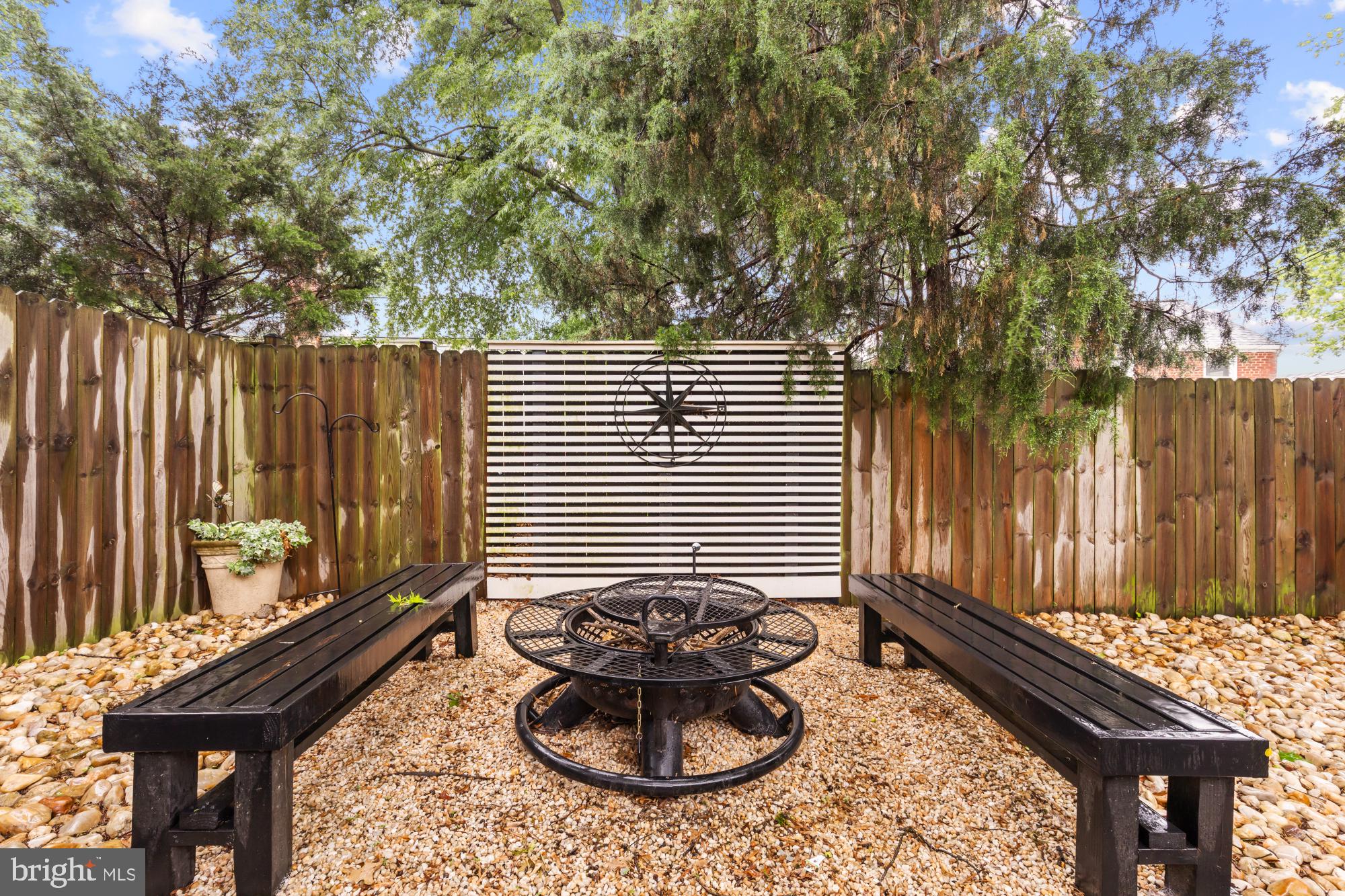 JEFFERSON MANOR - Residential