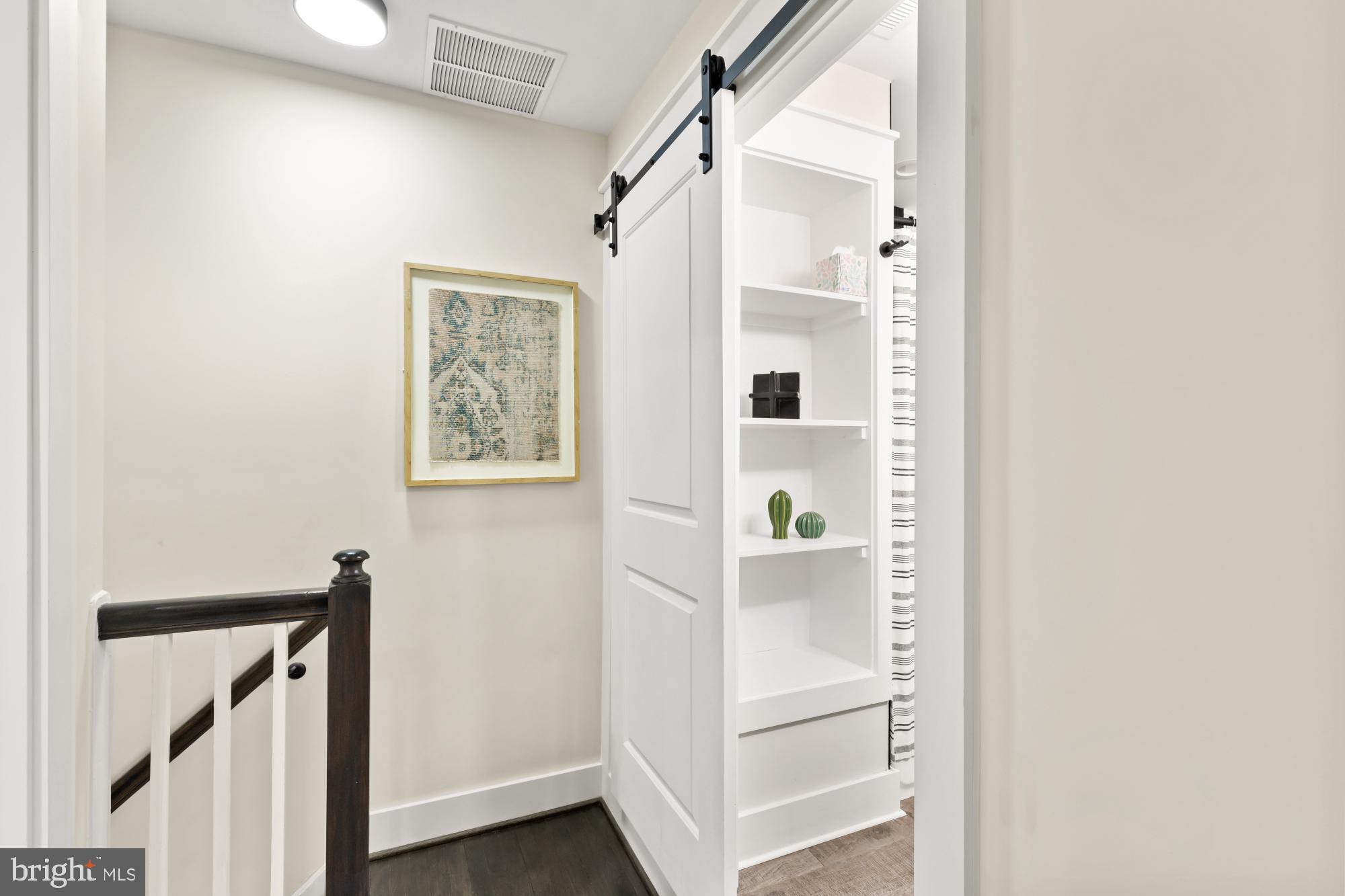 JEFFERSON MANOR - Residential