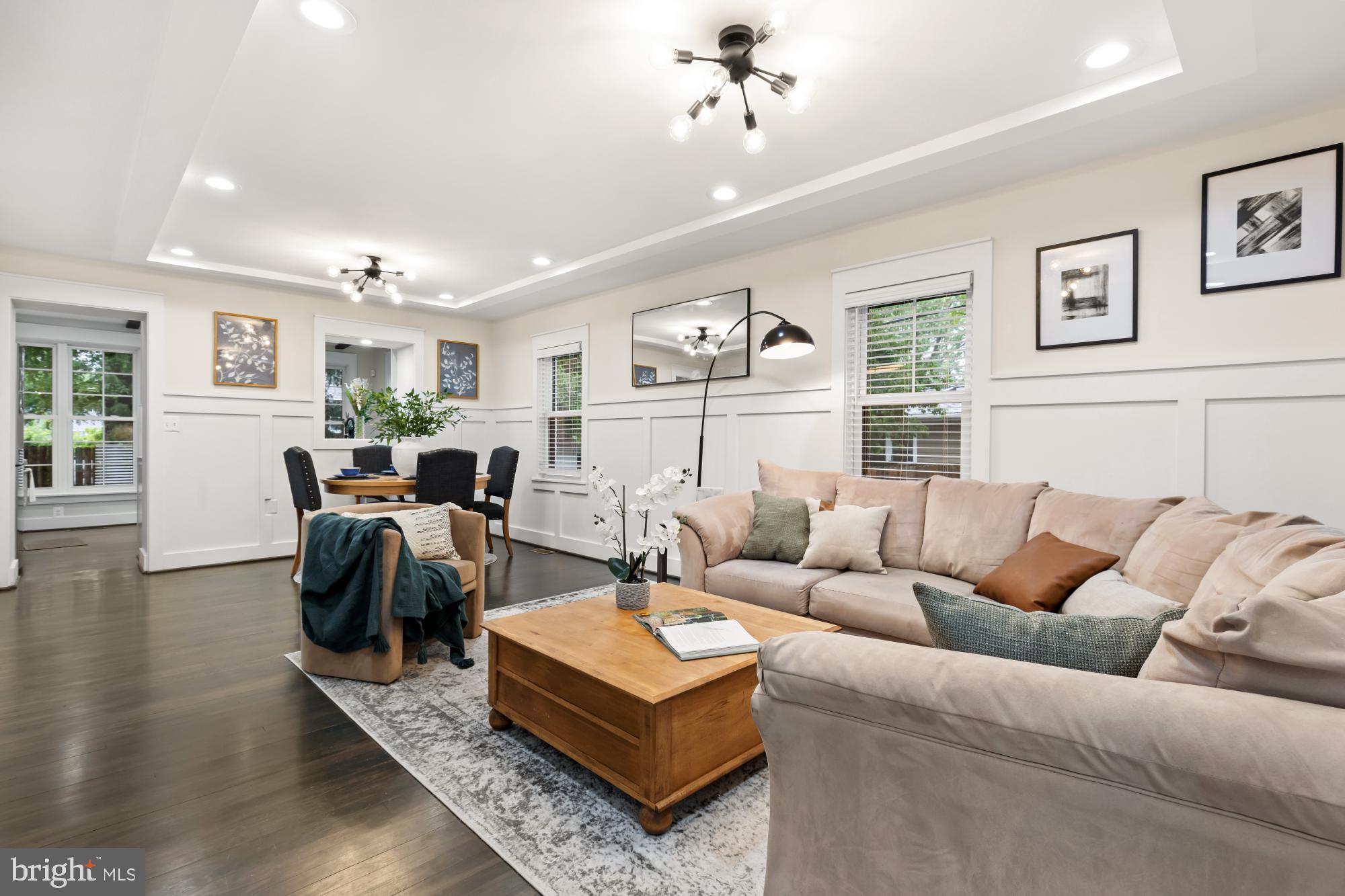 JEFFERSON MANOR - Residential