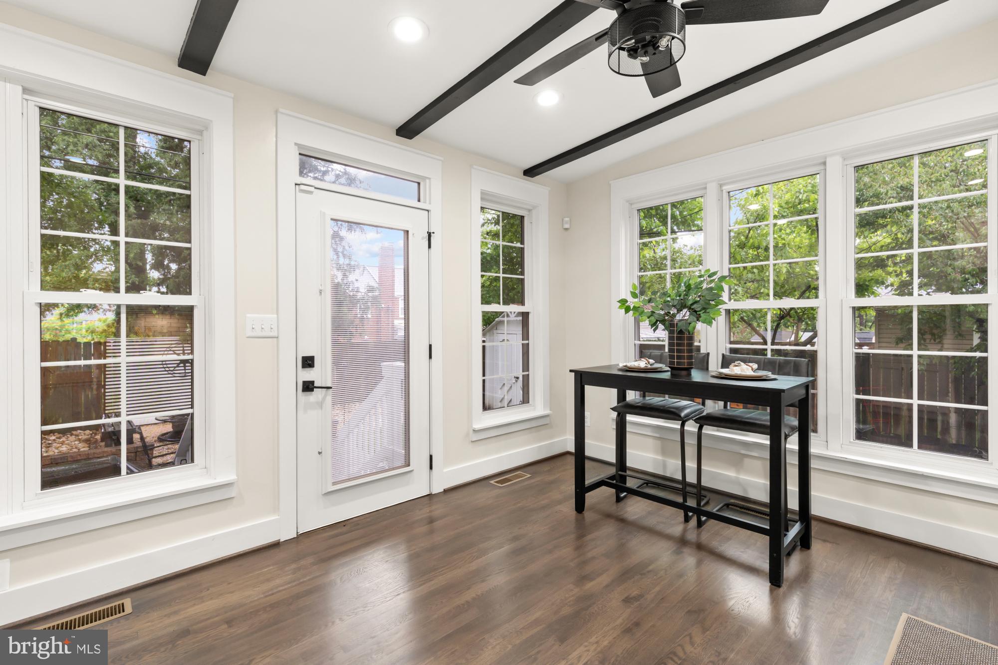 JEFFERSON MANOR - Residential