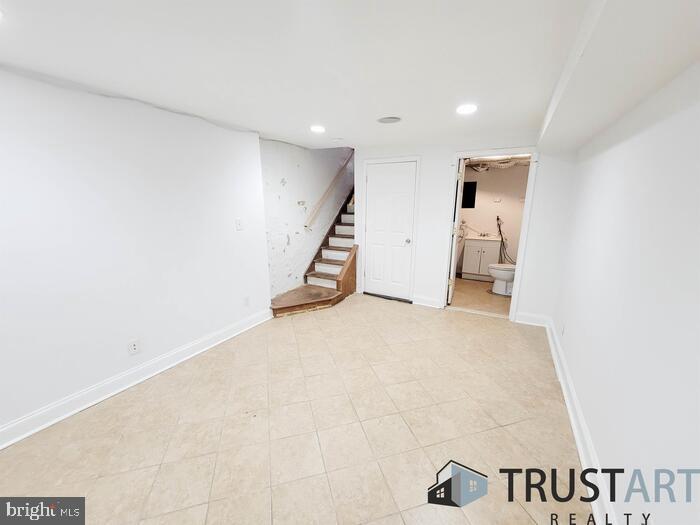 WHITMAN - Residential