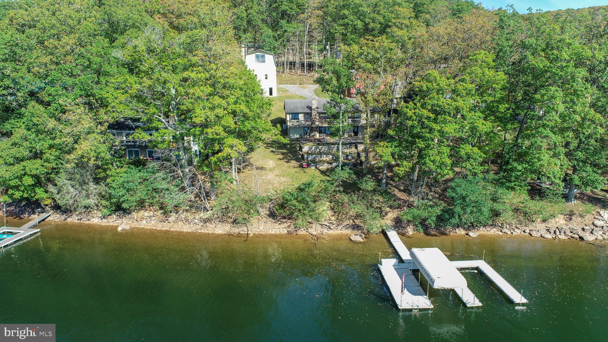 LAKE SHORE DRIVE - Residential