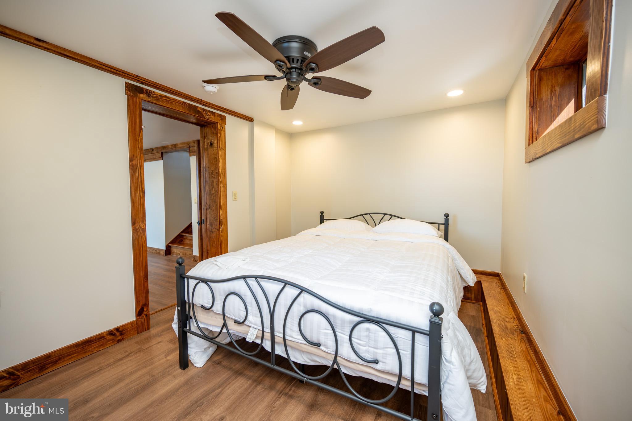 LAKE SHORE DRIVE - Residential