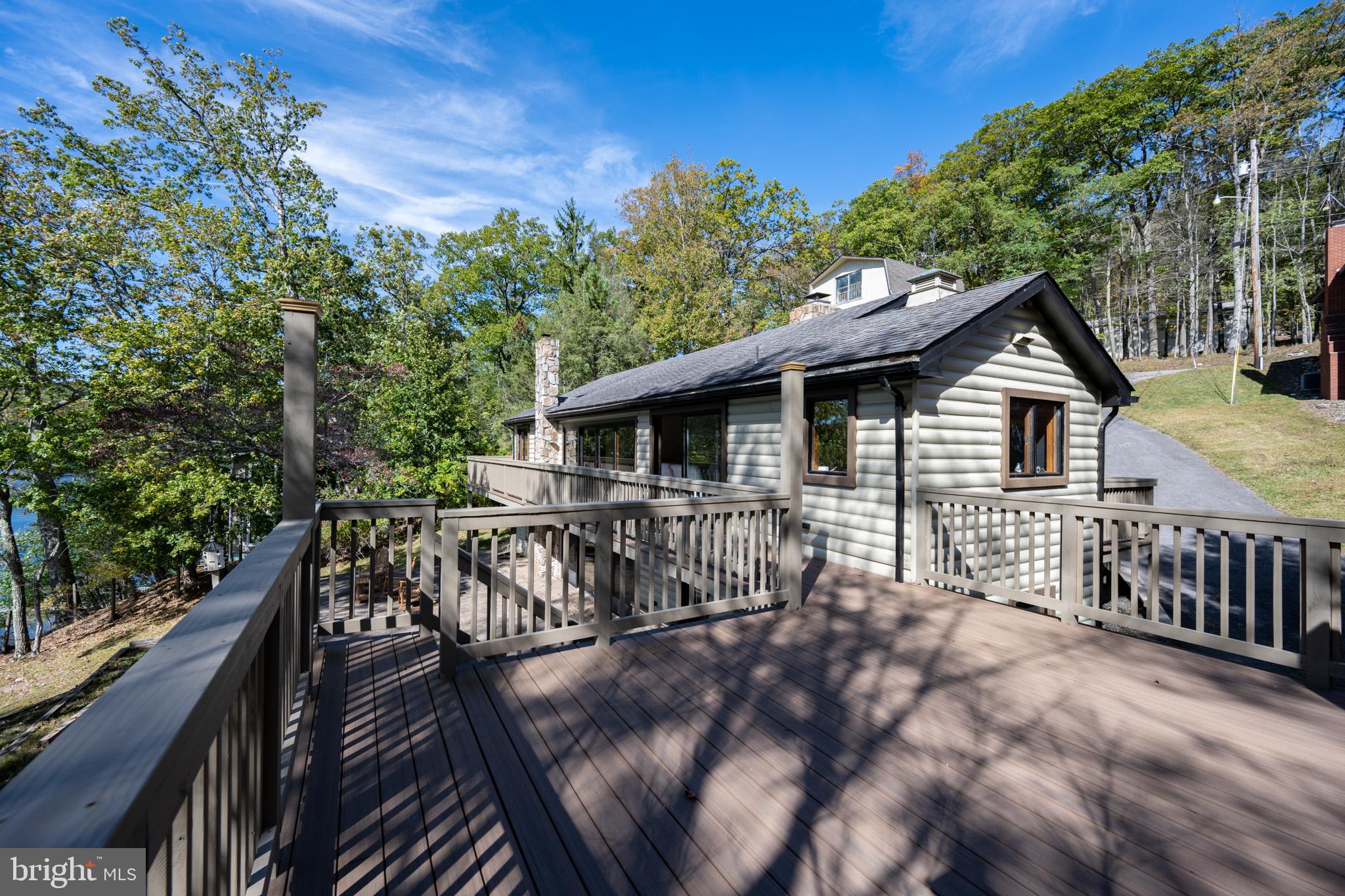 LAKE SHORE DRIVE - Residential