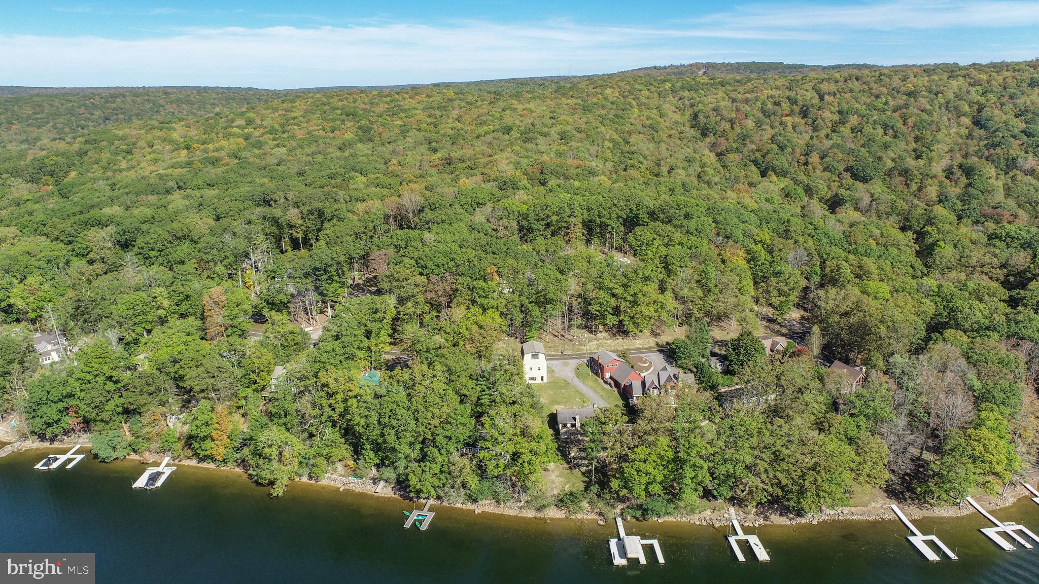 LAKE SHORE DRIVE - Residential