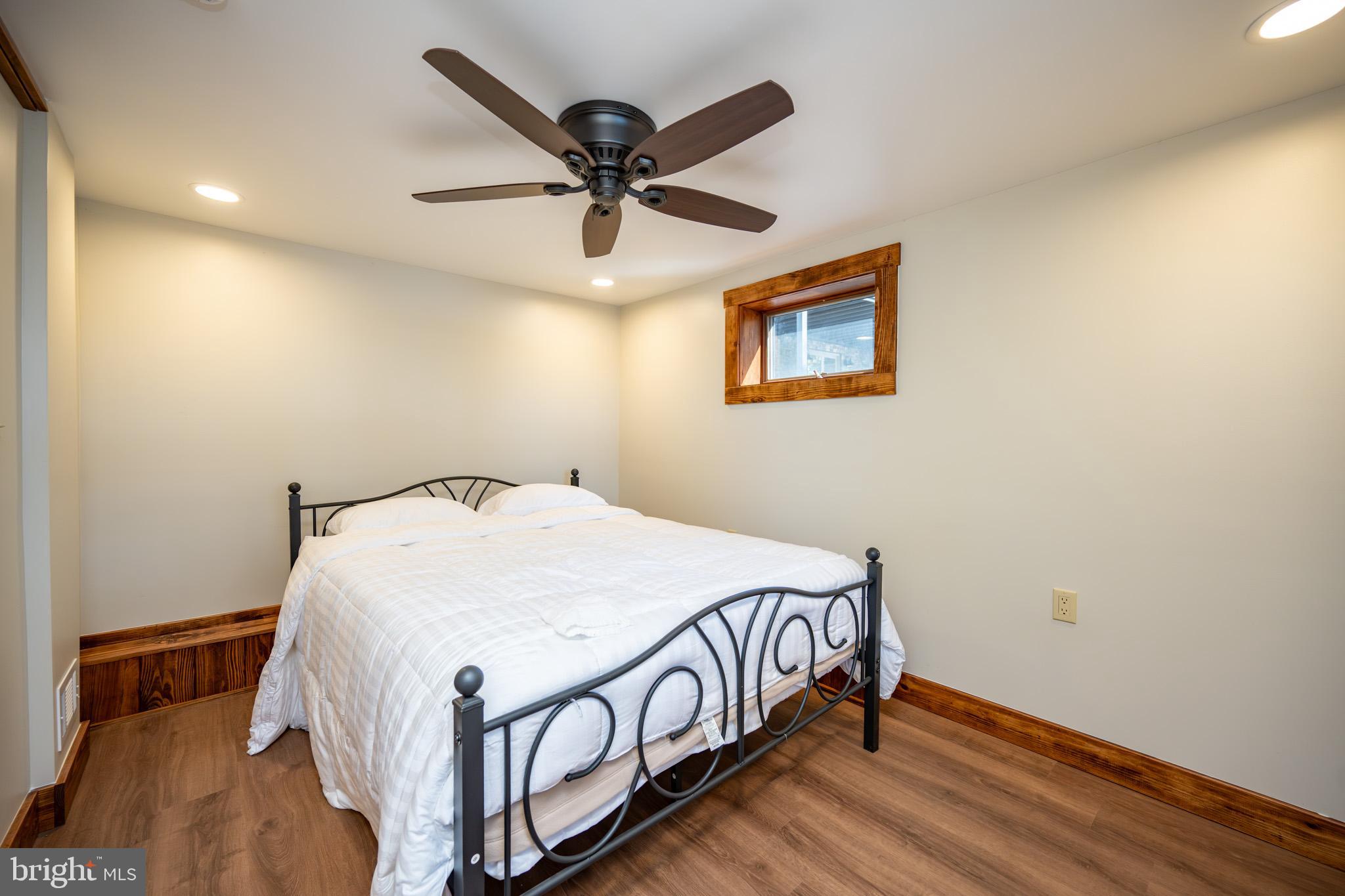 LAKE SHORE DRIVE - Residential