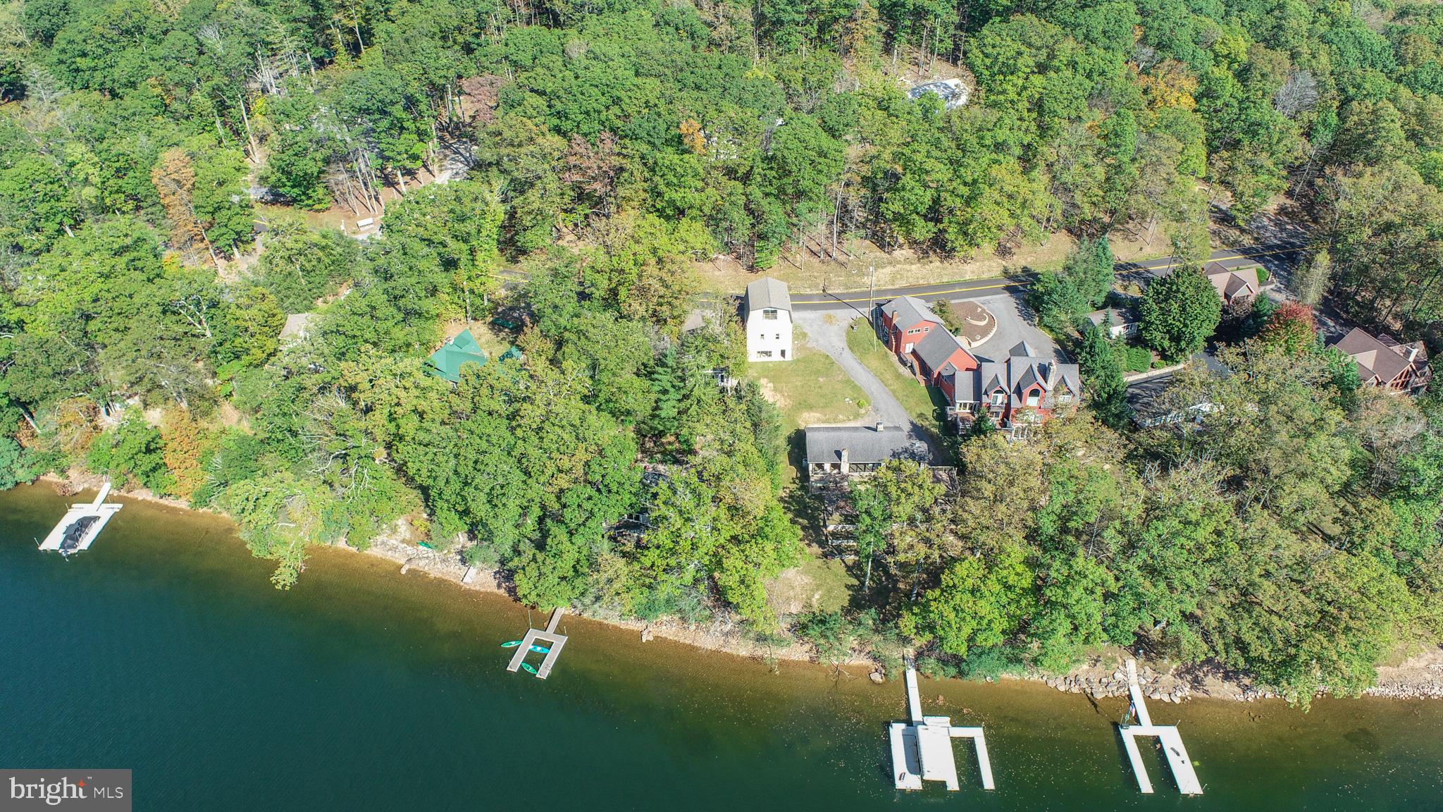 LAKE SHORE DRIVE - Residential