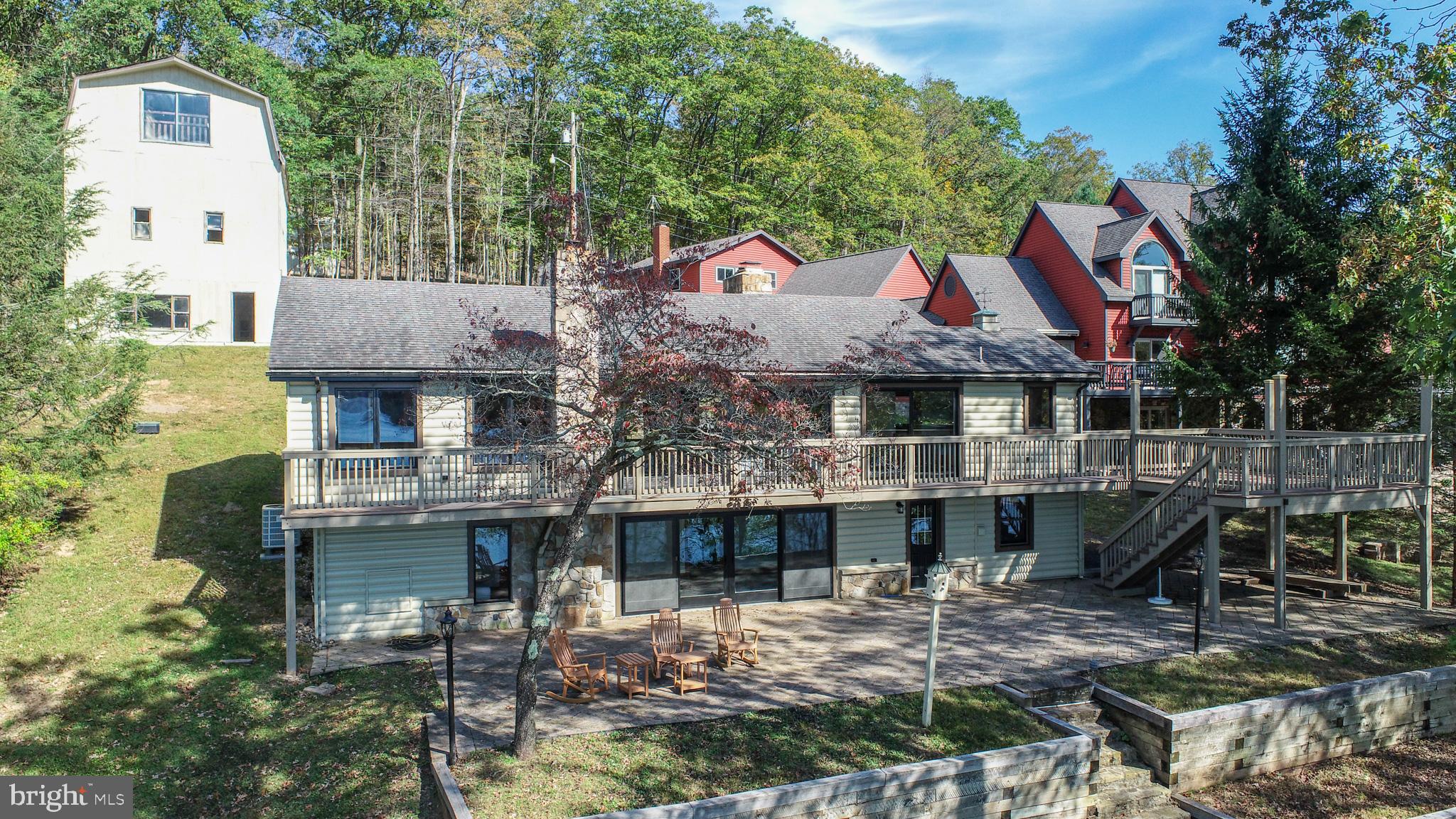 LAKE SHORE DRIVE - Residential