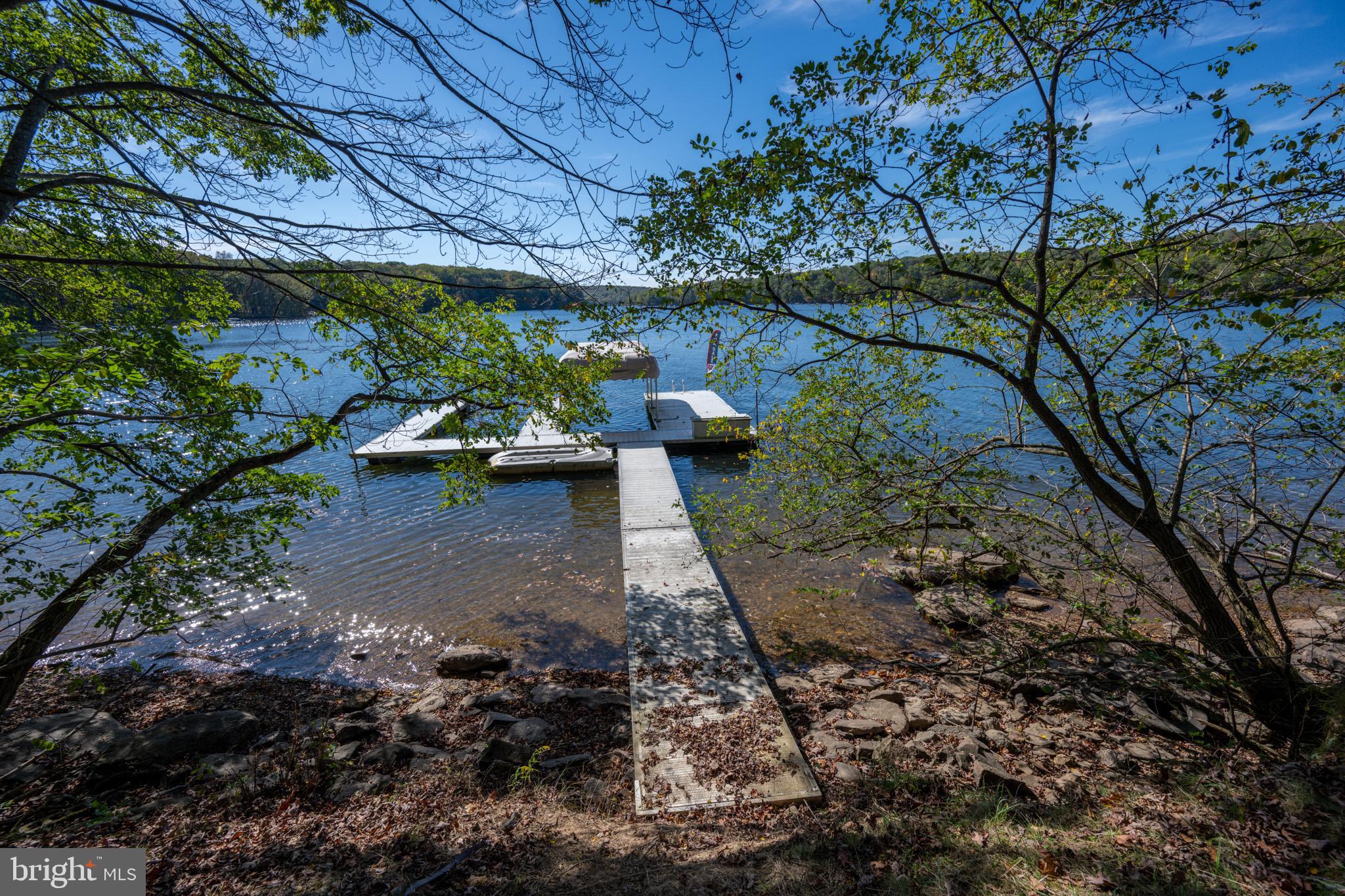 LAKE SHORE DRIVE - Residential