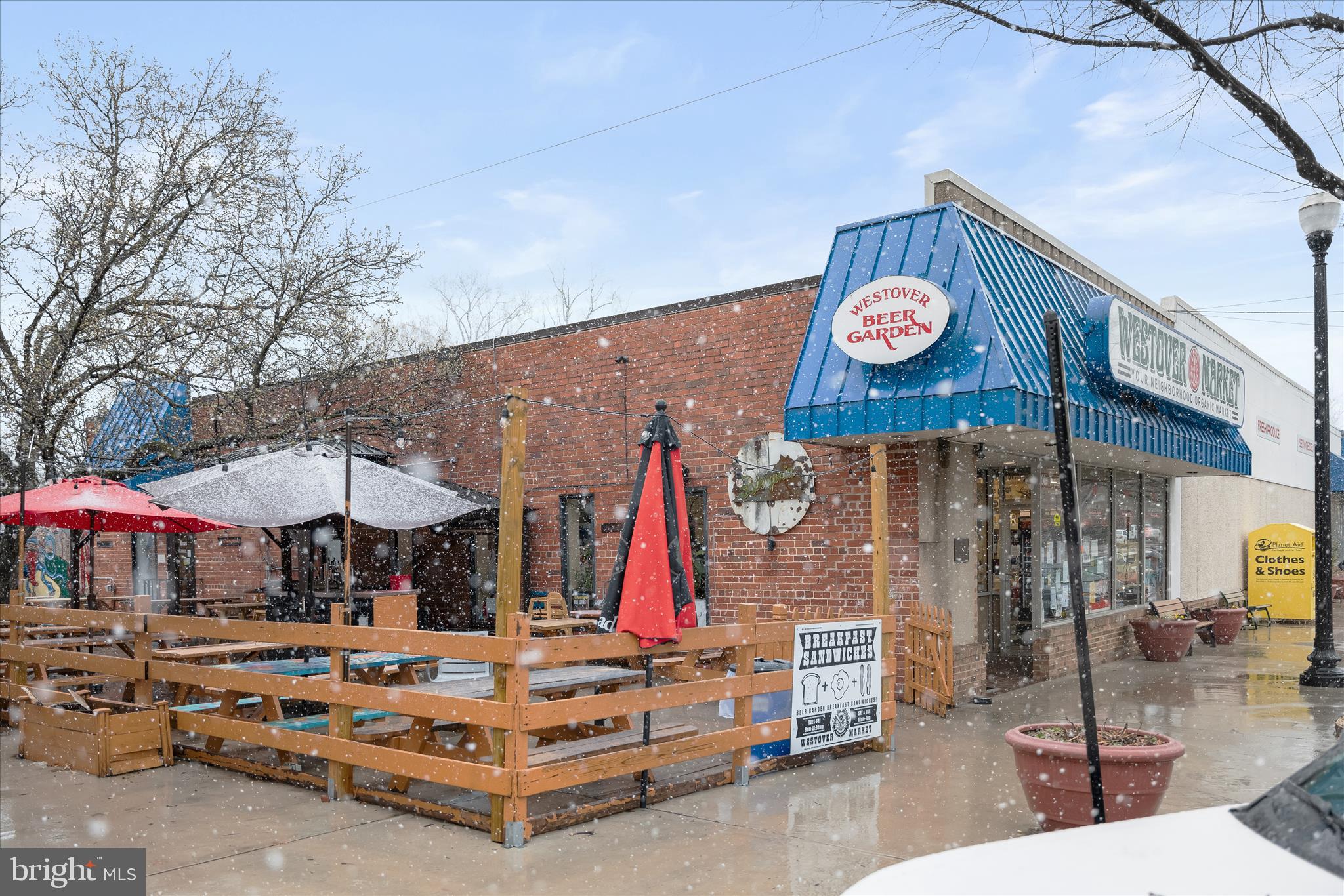 LARCHMONT - Residential