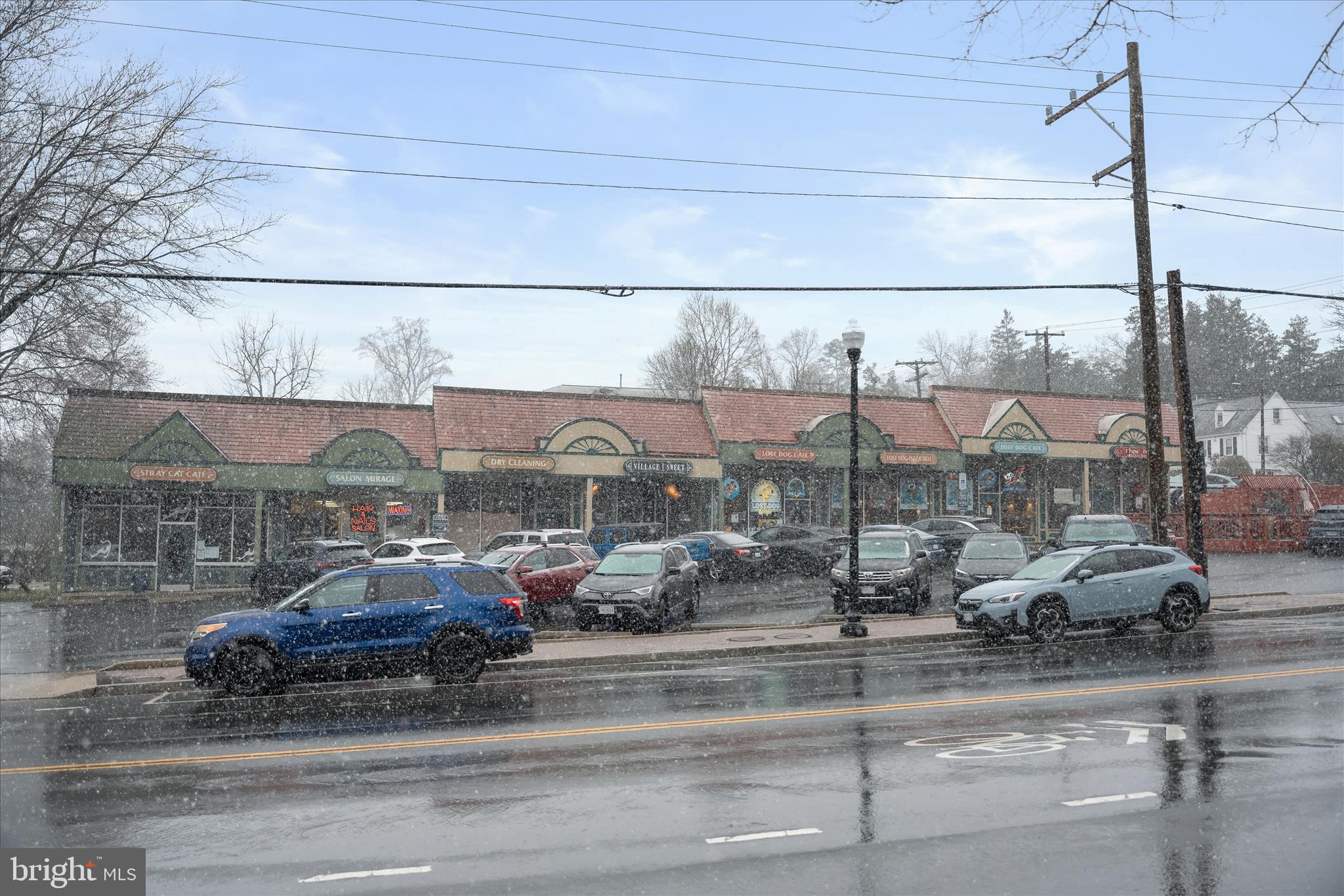 LARCHMONT - Residential