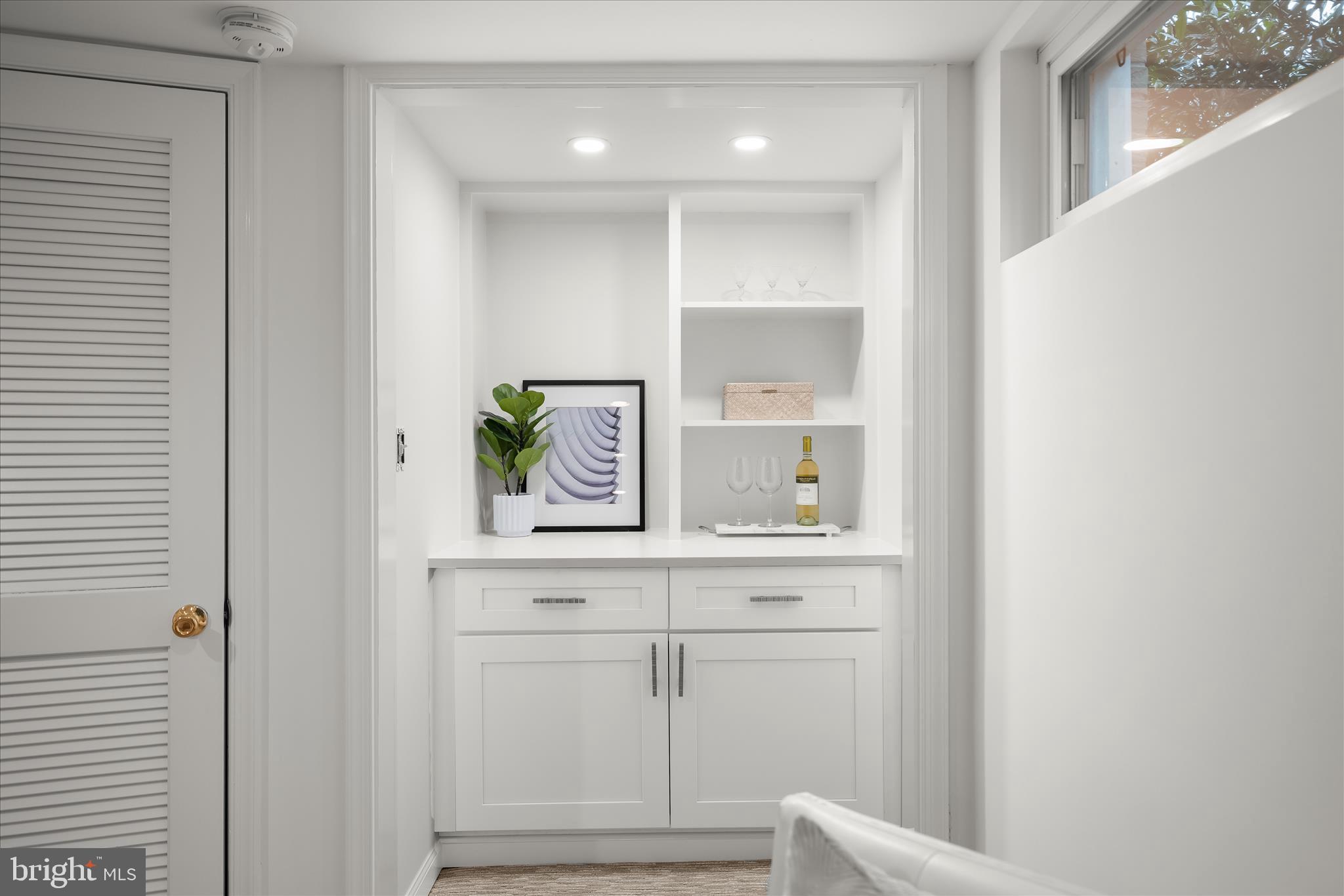 LARCHMONT - Residential